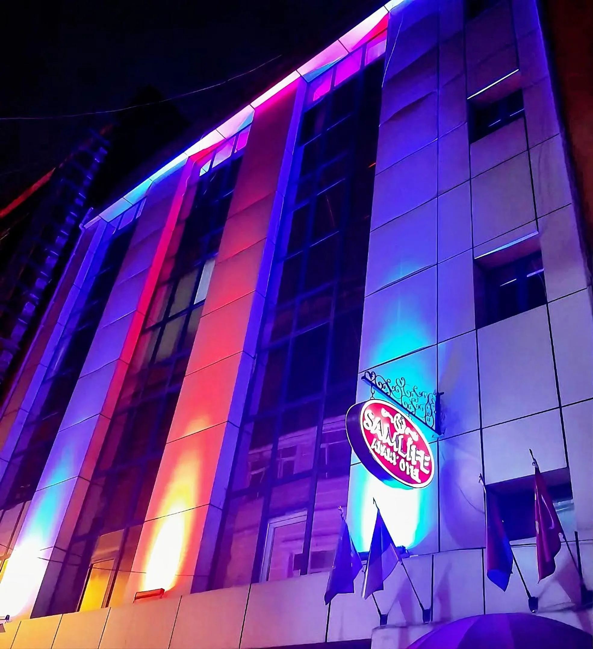 Property building in Samlife Apart