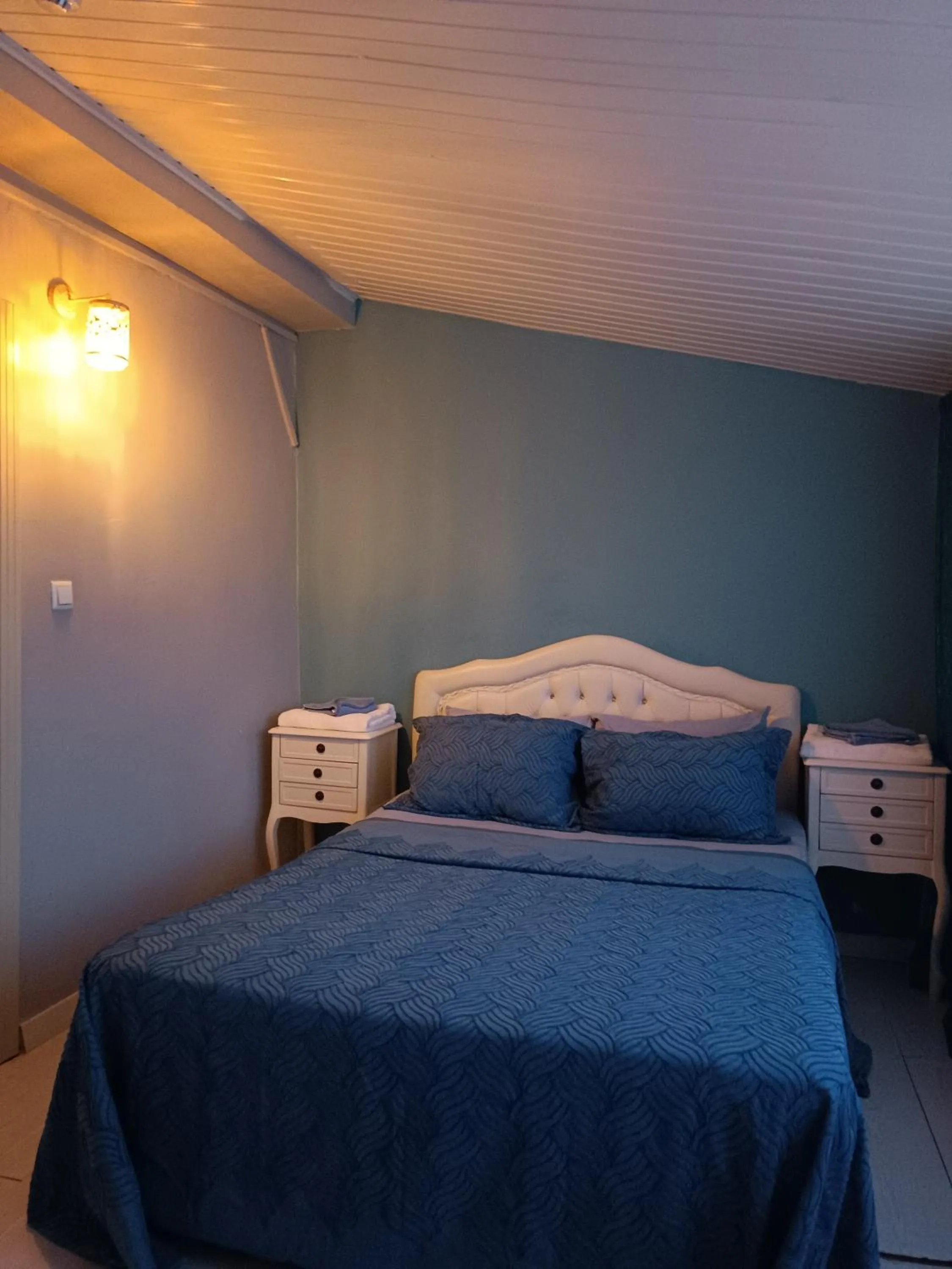 Bed in Samlife Apart