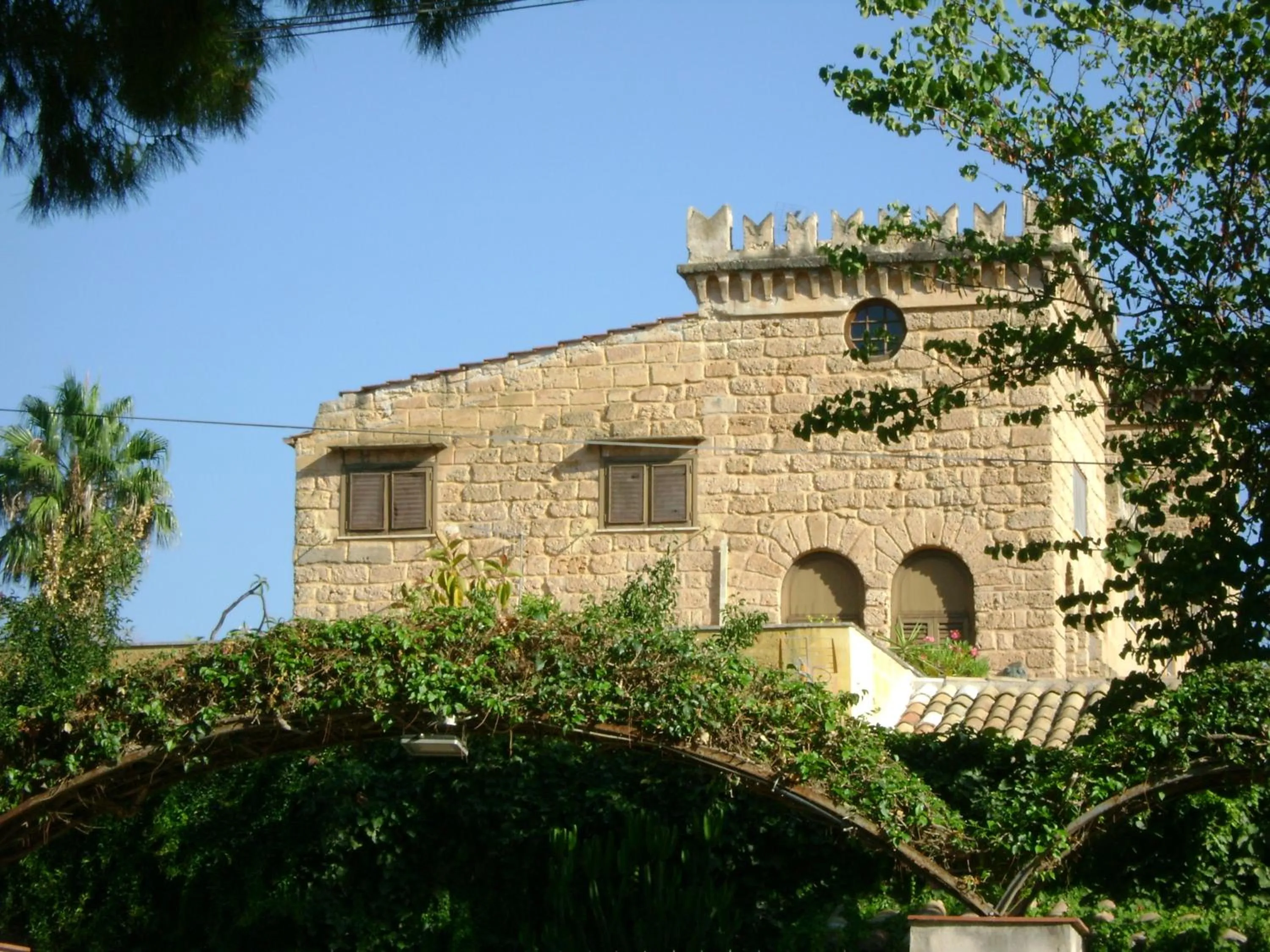 Nearby landmark in Green Garden 2017