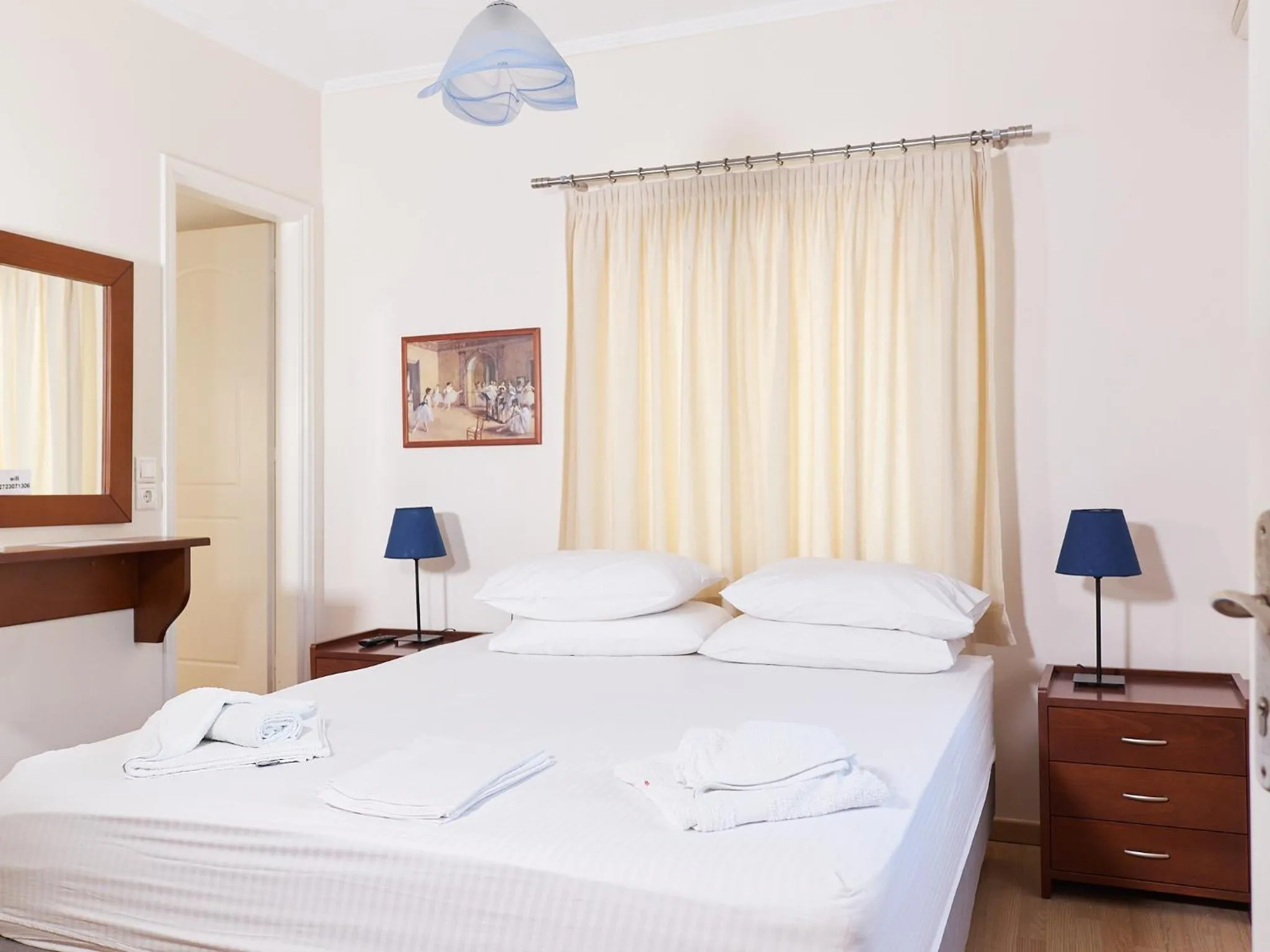 Bedroom, Bed in Alexis Studios