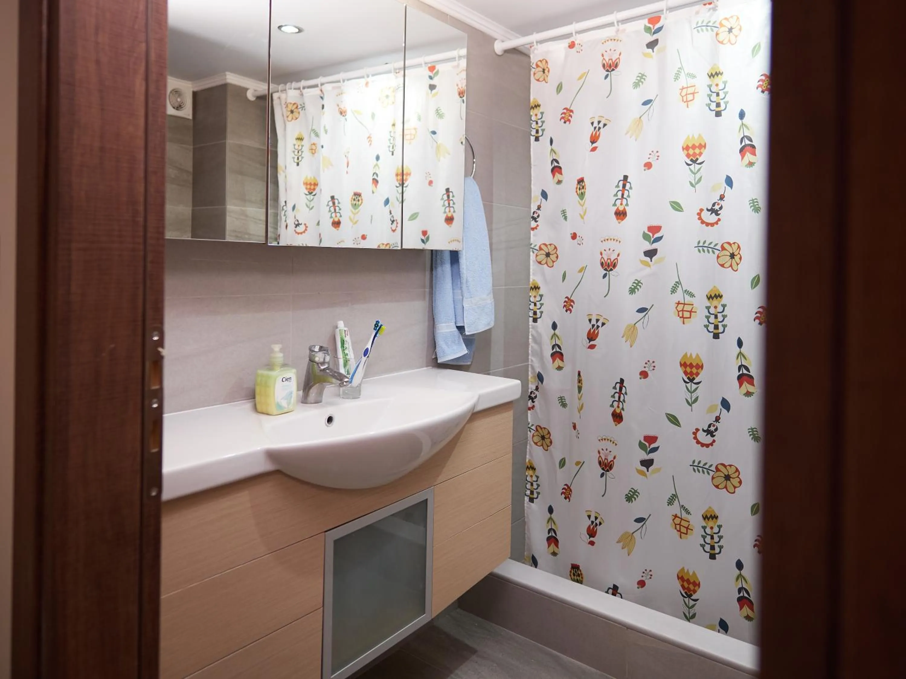 Bathroom in Alexis Studios