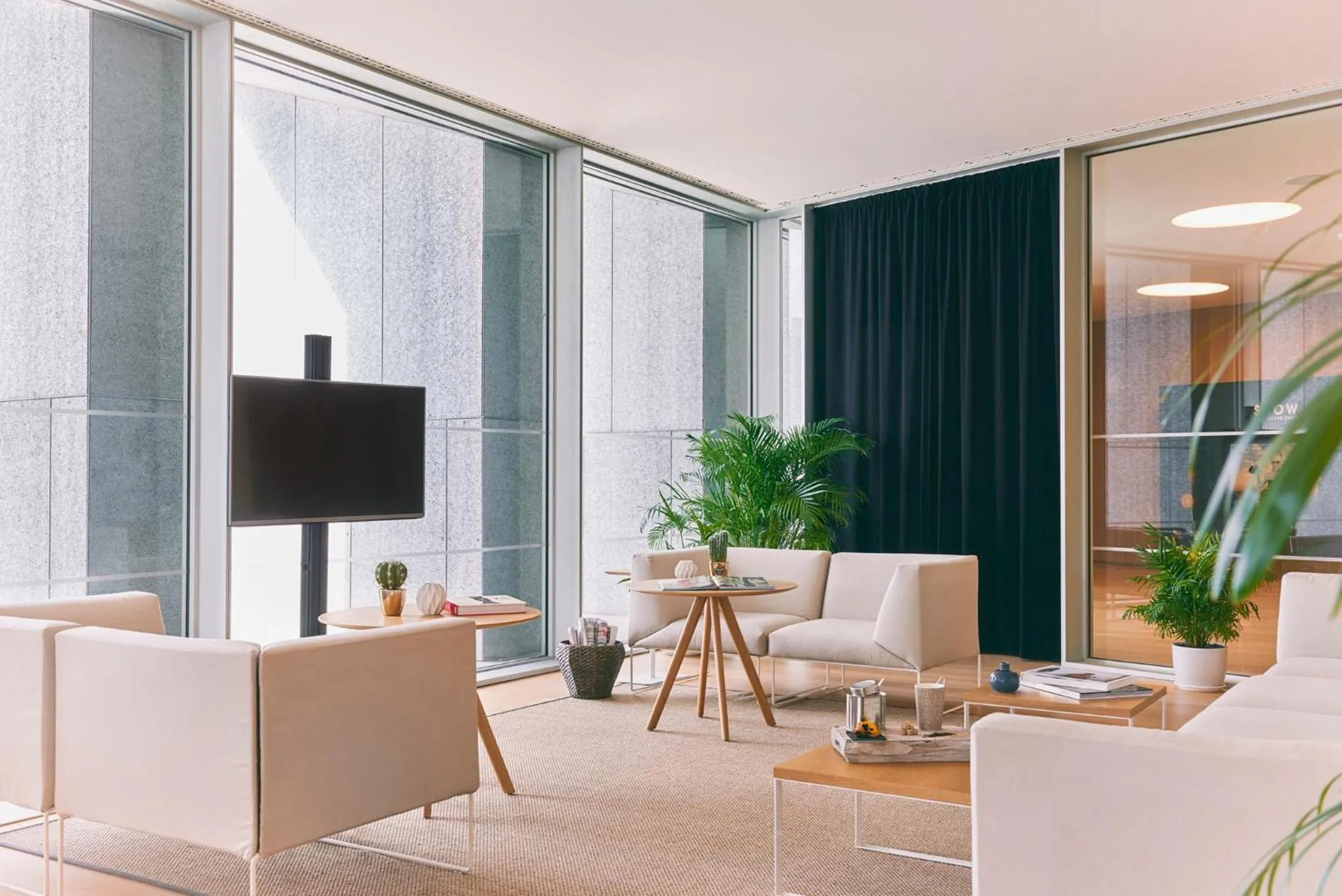 Communal lounge/ TV room in Melia Palma Bay