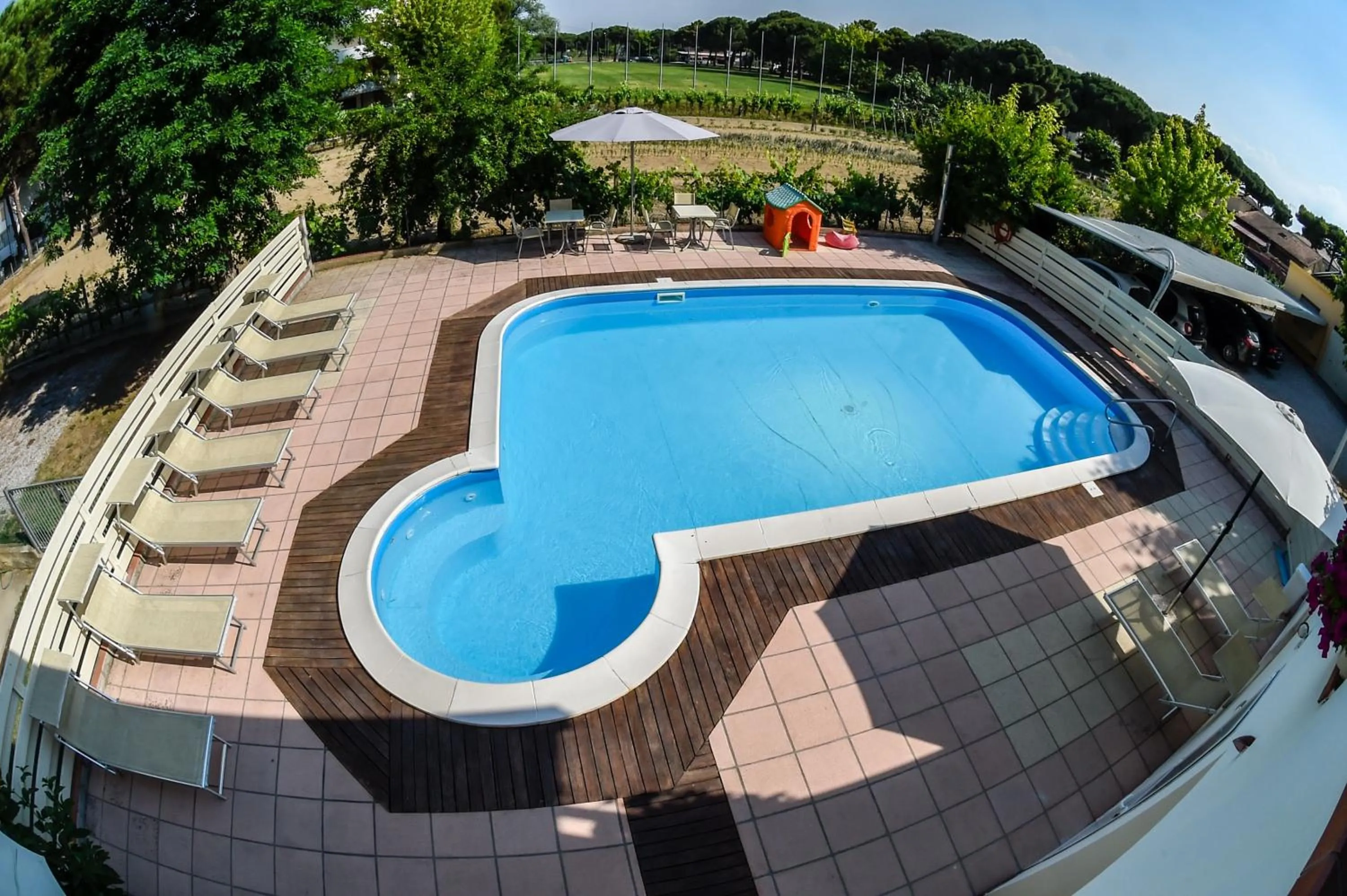 Swimming pool in Hotel Riziana