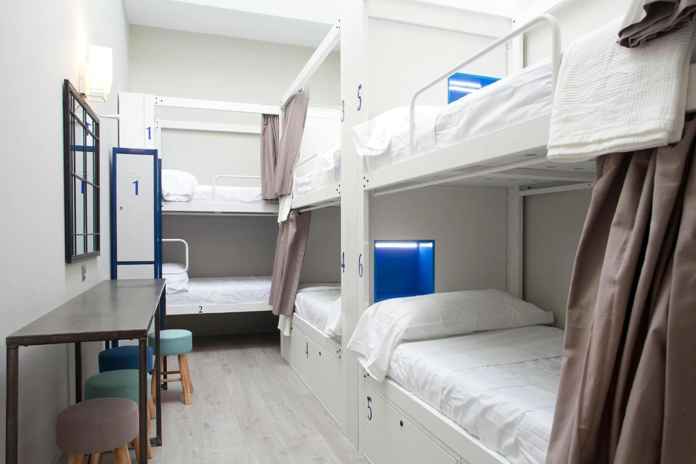 Photo of the whole room, Bed in Malaga Stop Hostel AB