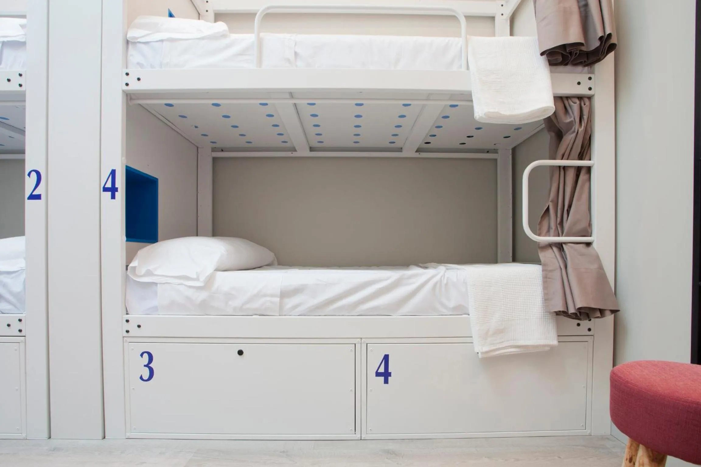 Decorative detail, Bed in Malaga Stop Hostel AB