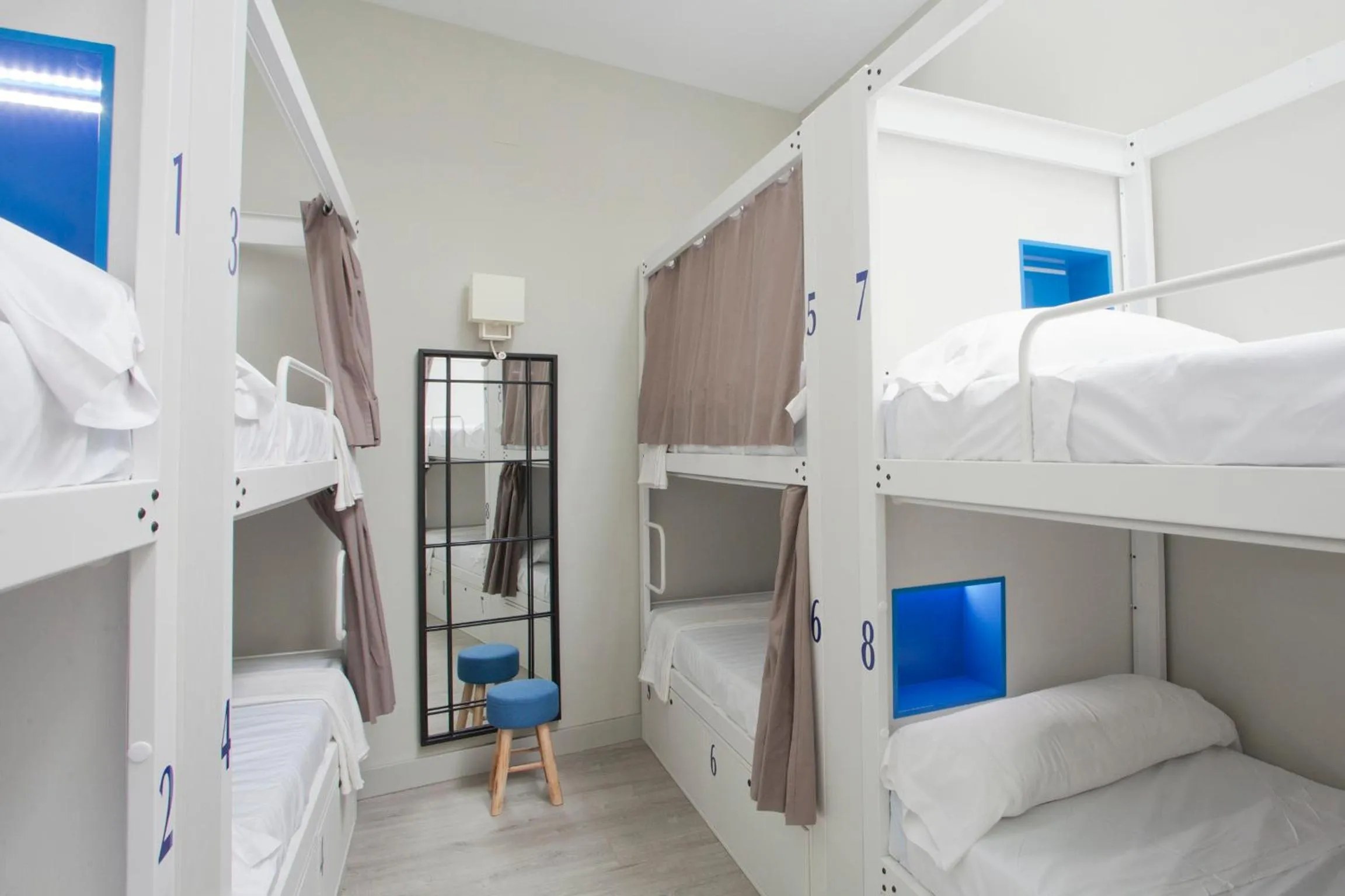 Decorative detail, Bed in Malaga Stop Hostel AB