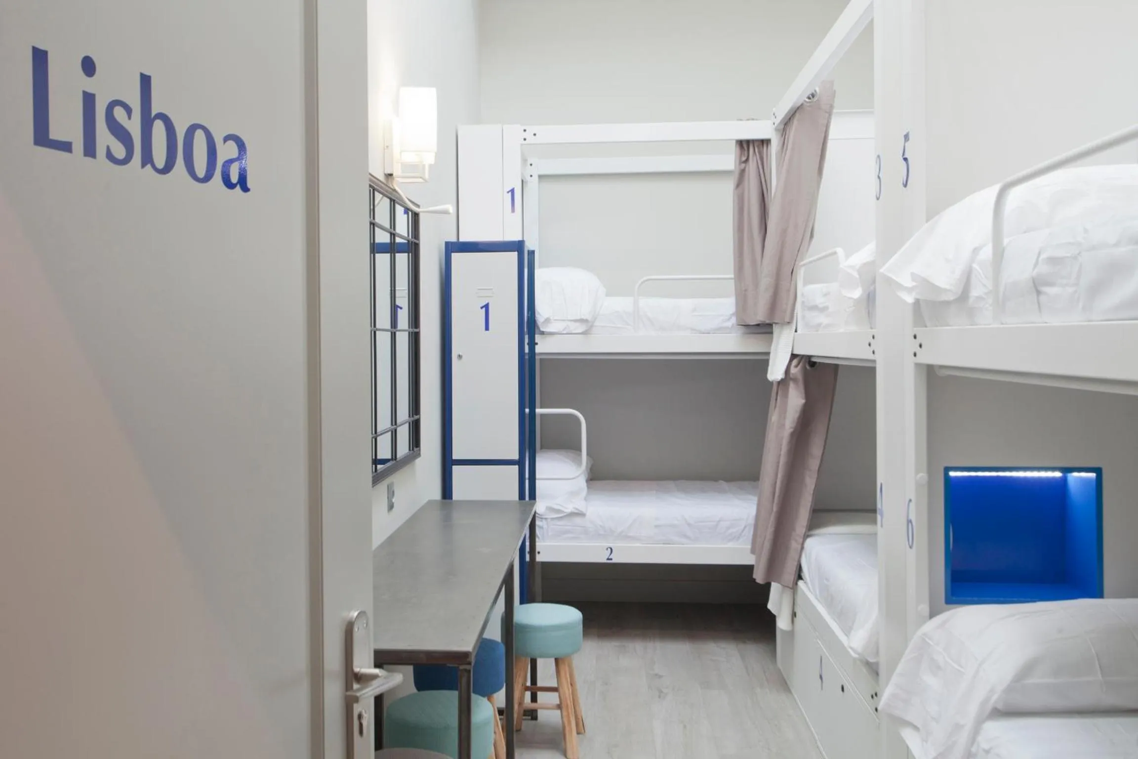 Photo of the whole room, Bed in Malaga Stop Hostel AB