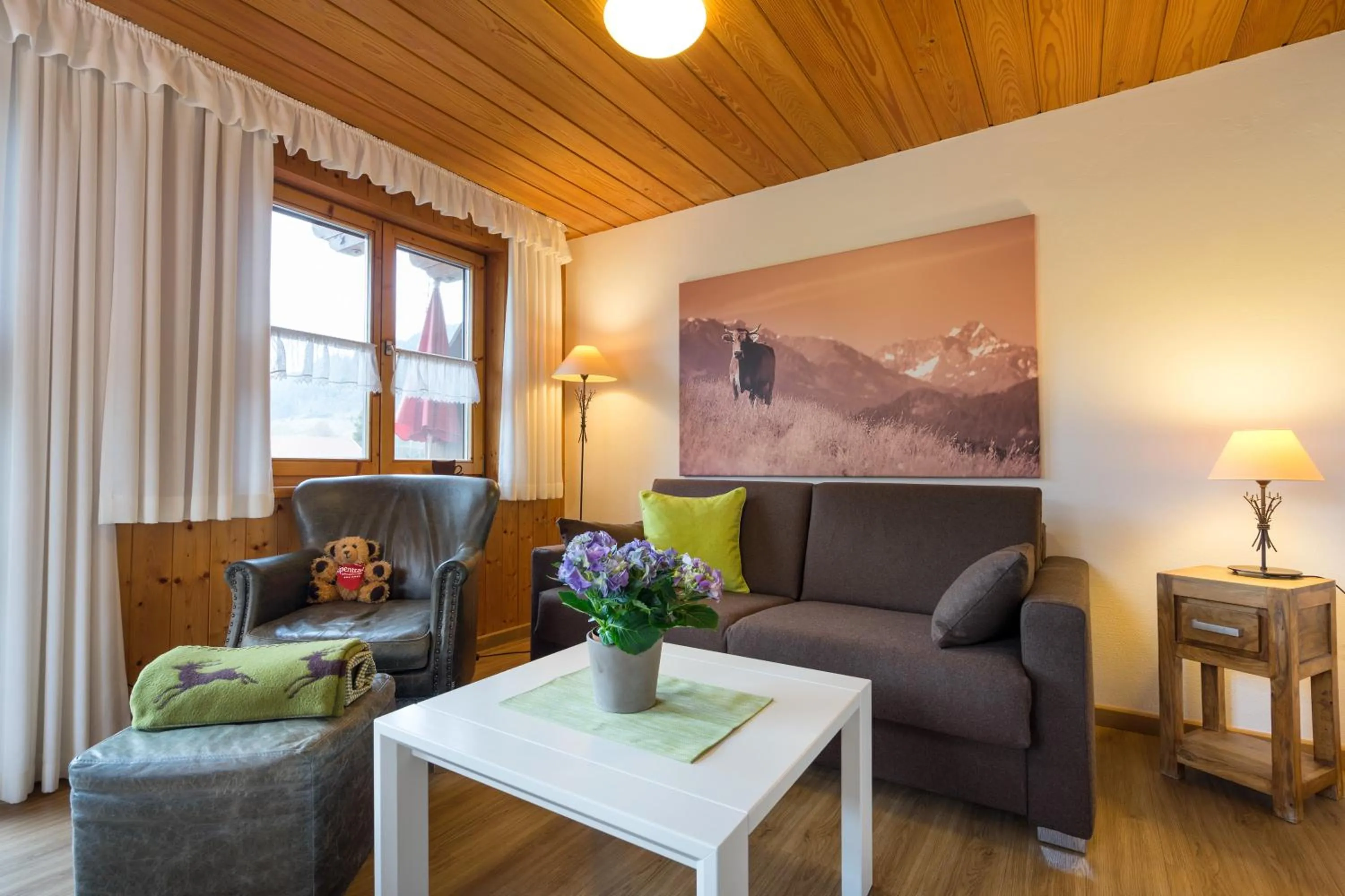 Living room in Ferienwohnungen Alpentraum - Landhaus am Bächle
