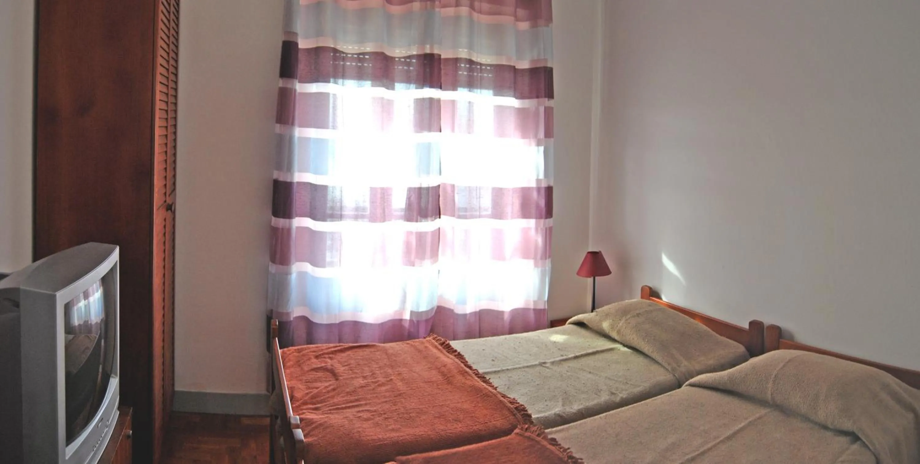 Tagus Host - 40308AL- 44211AL