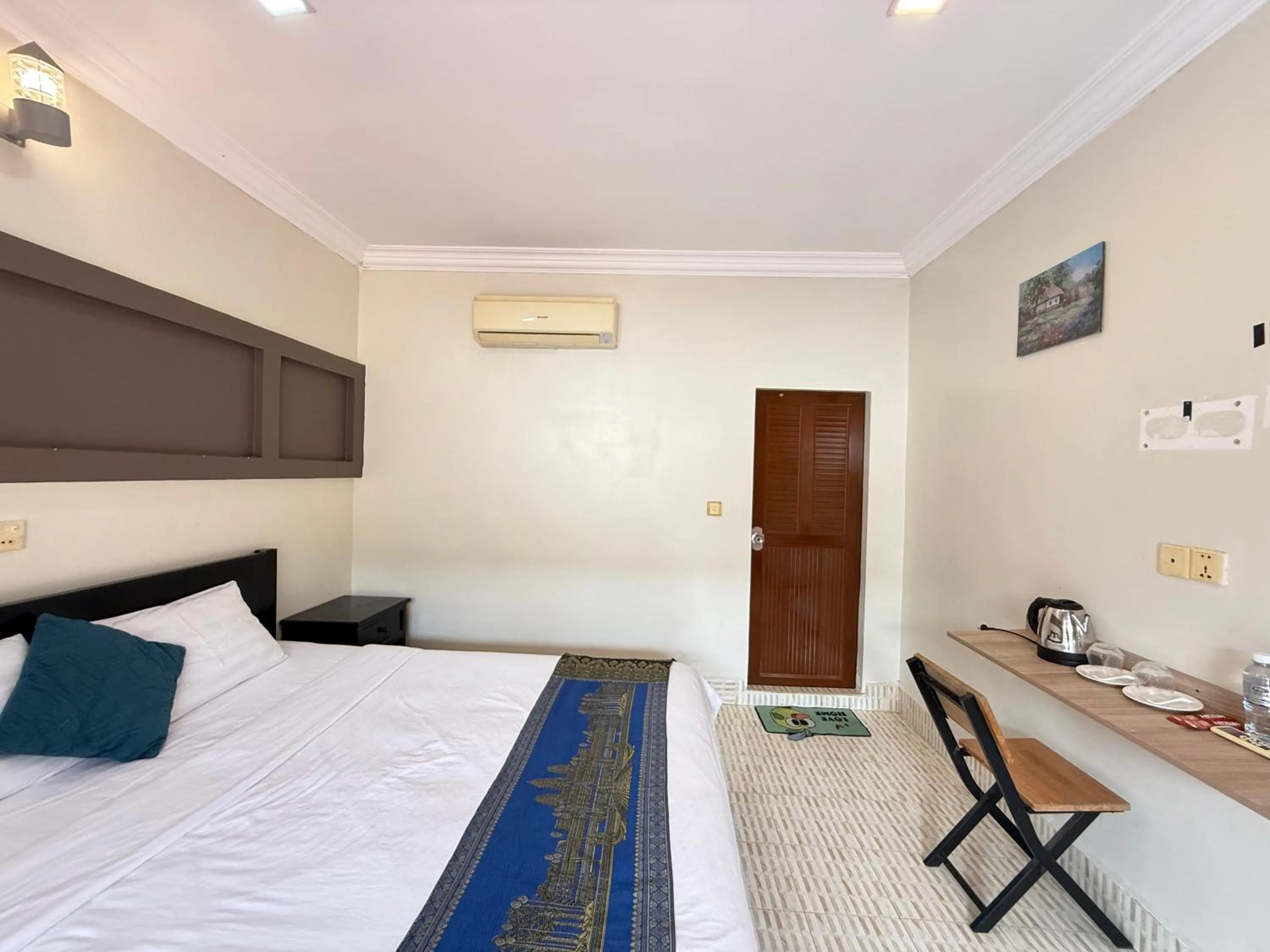 Bed in Hello Kampot Resort