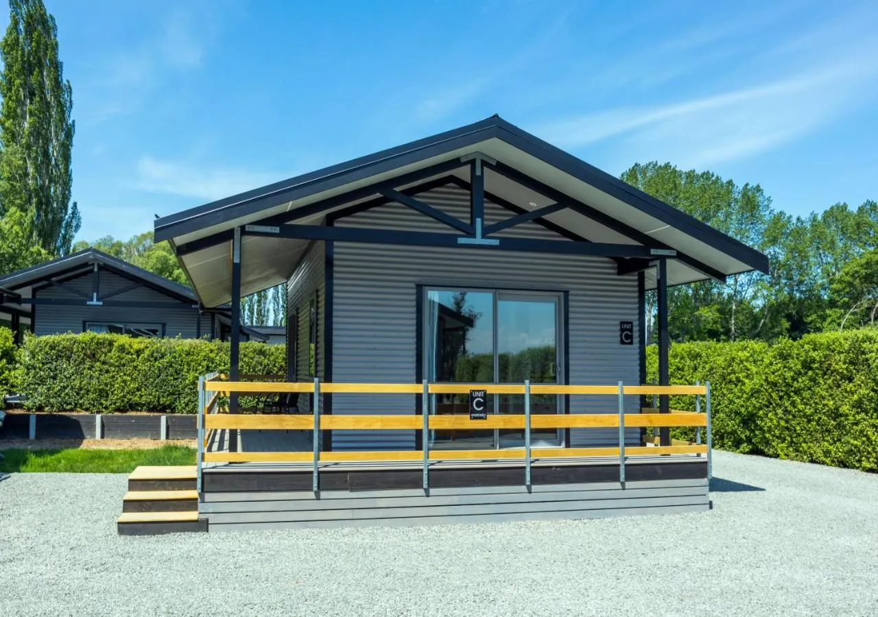 Balcony/Terrace in Black on Grey