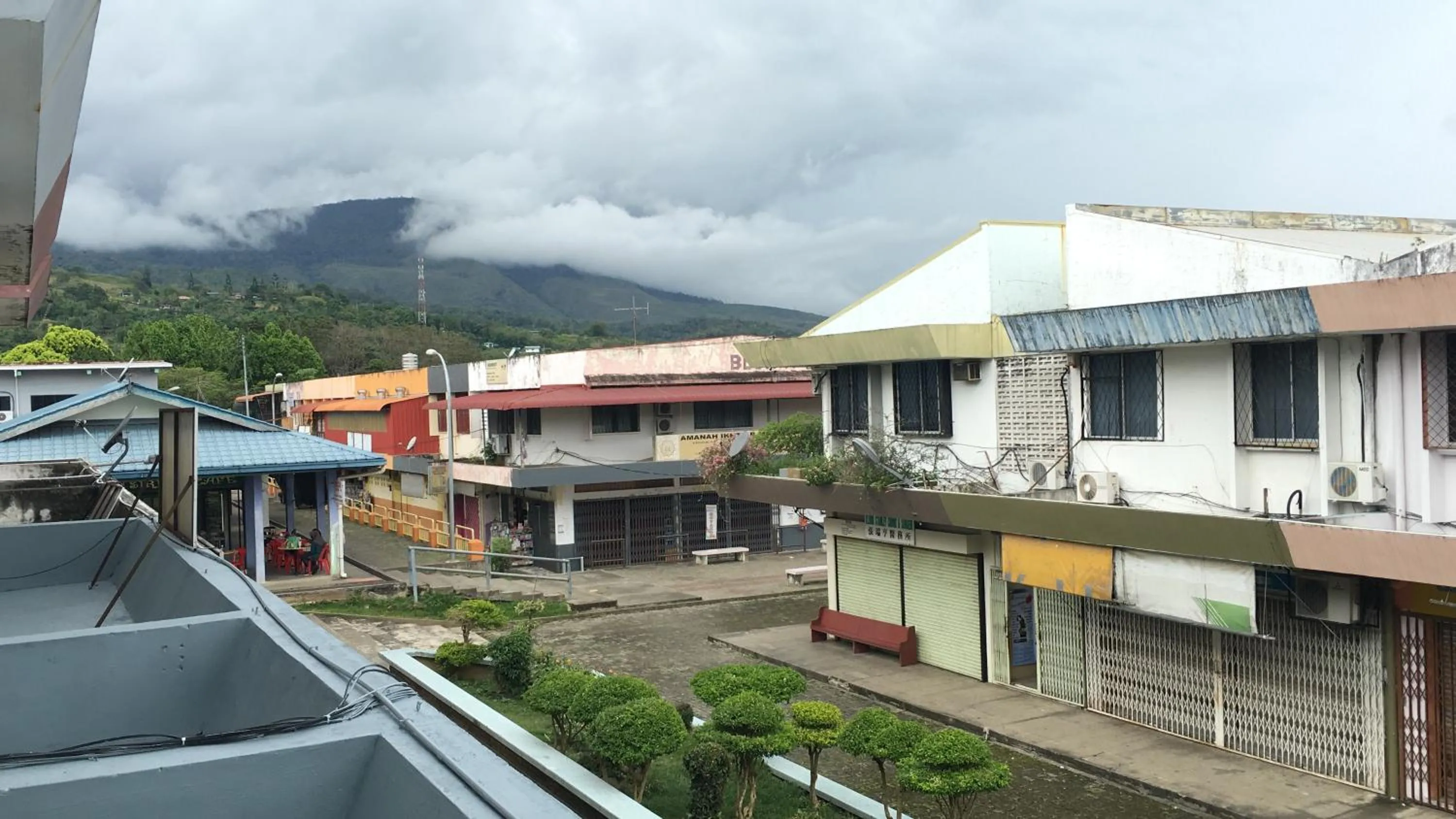 Balcony/Terrace in Ranau Backpackers Hostel