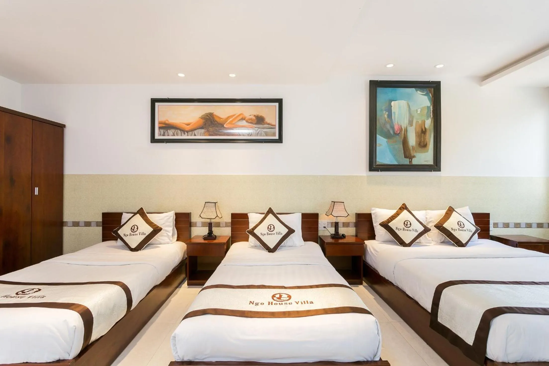 Bed in Ngo House Villa