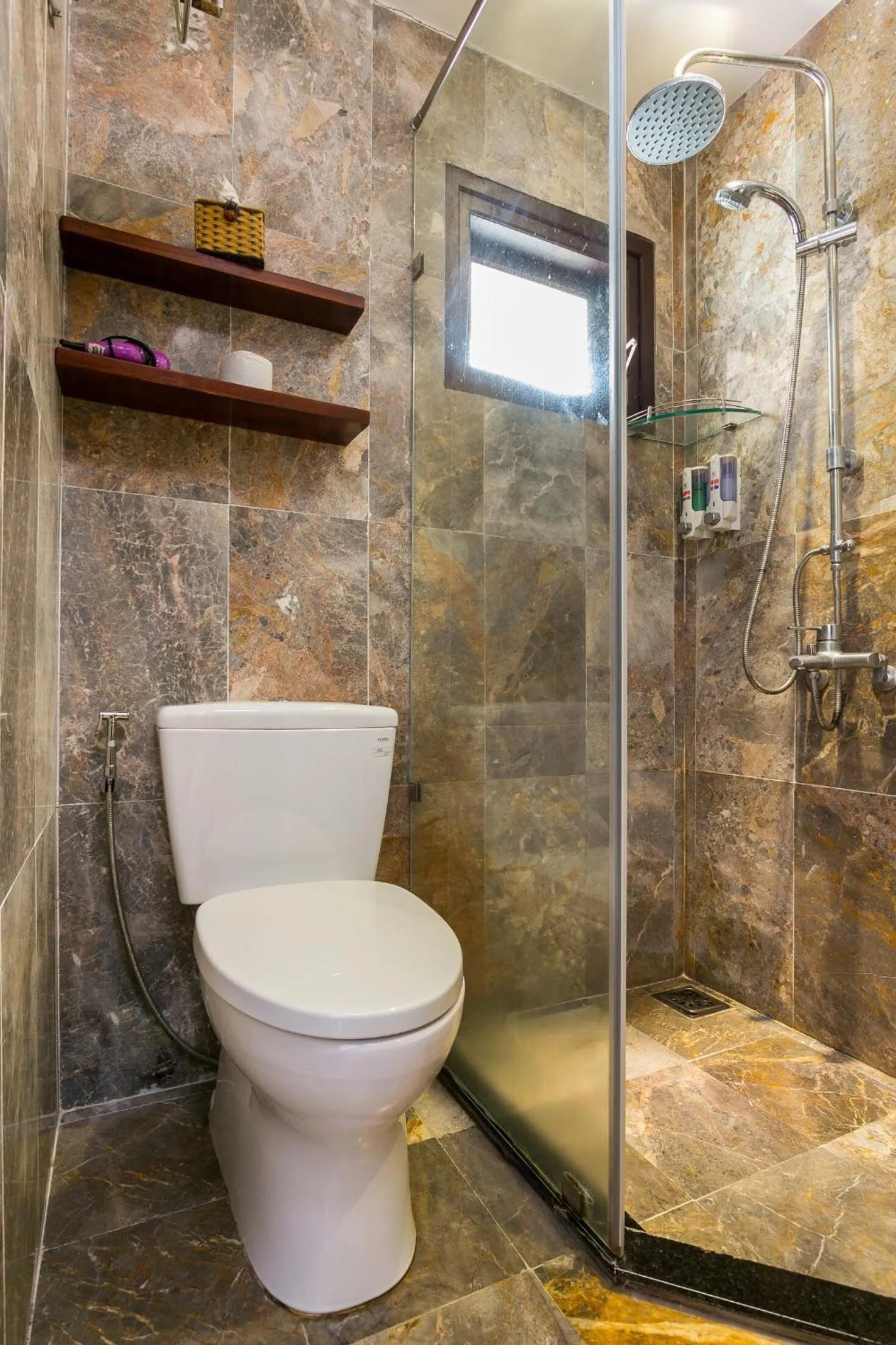 Toilet in Ngo House Villa