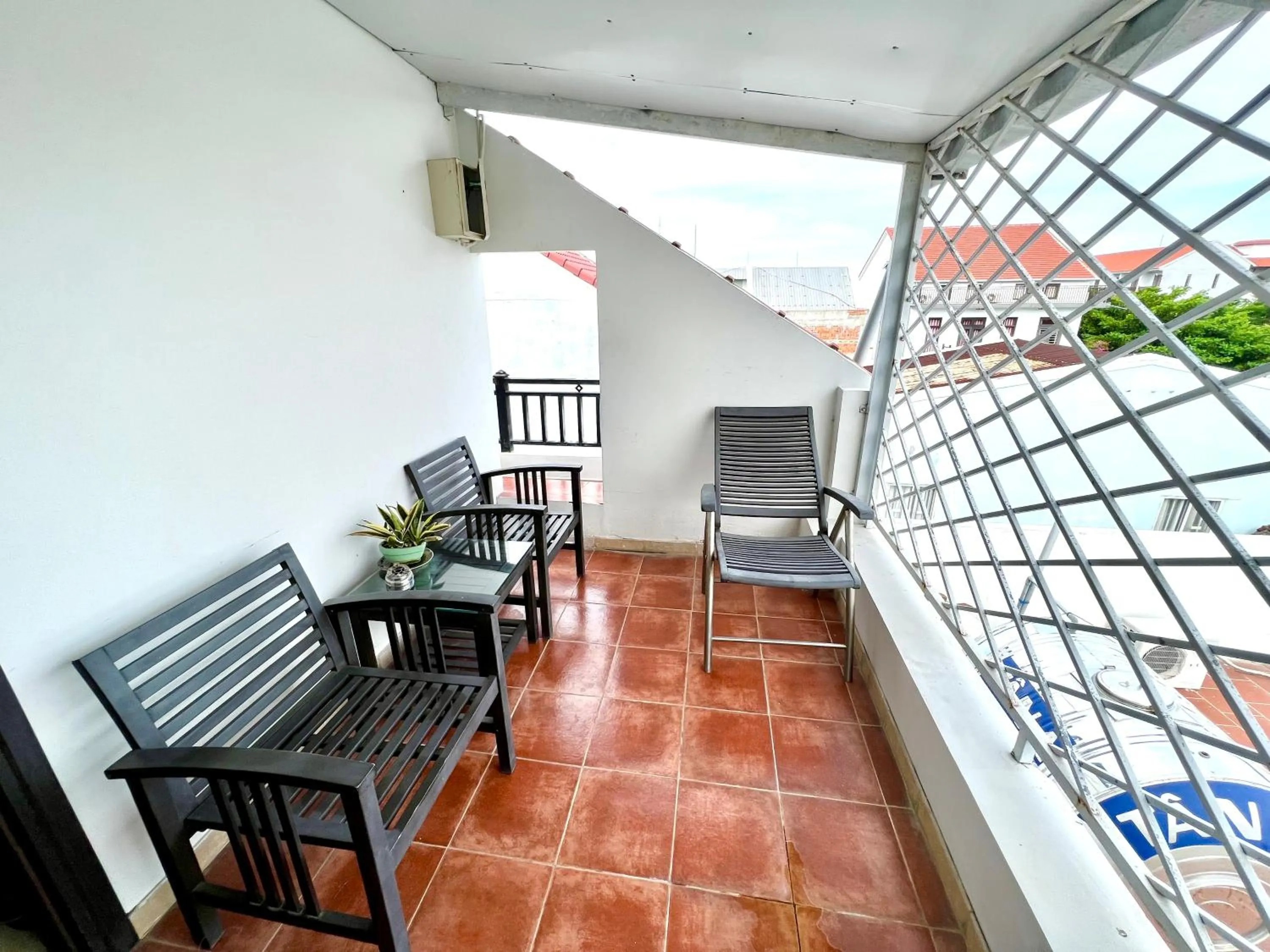 Day in Ngo House Villa