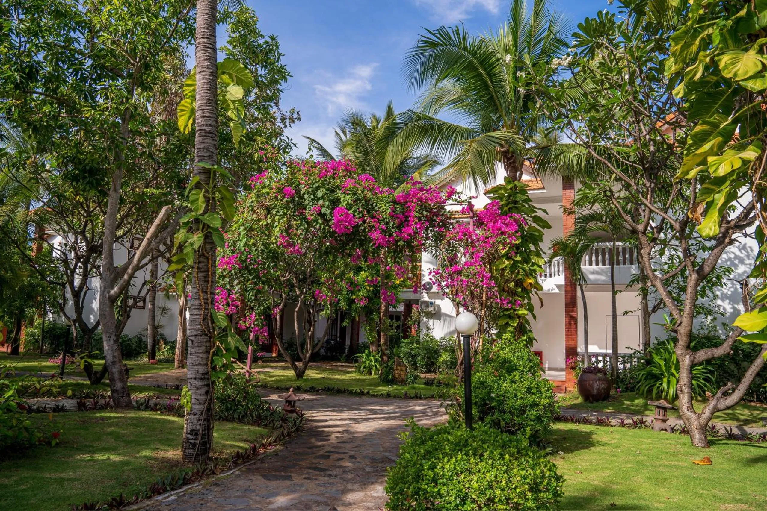 Garden in Four Oceans Beach Resort - Bon Bien Mui Ne