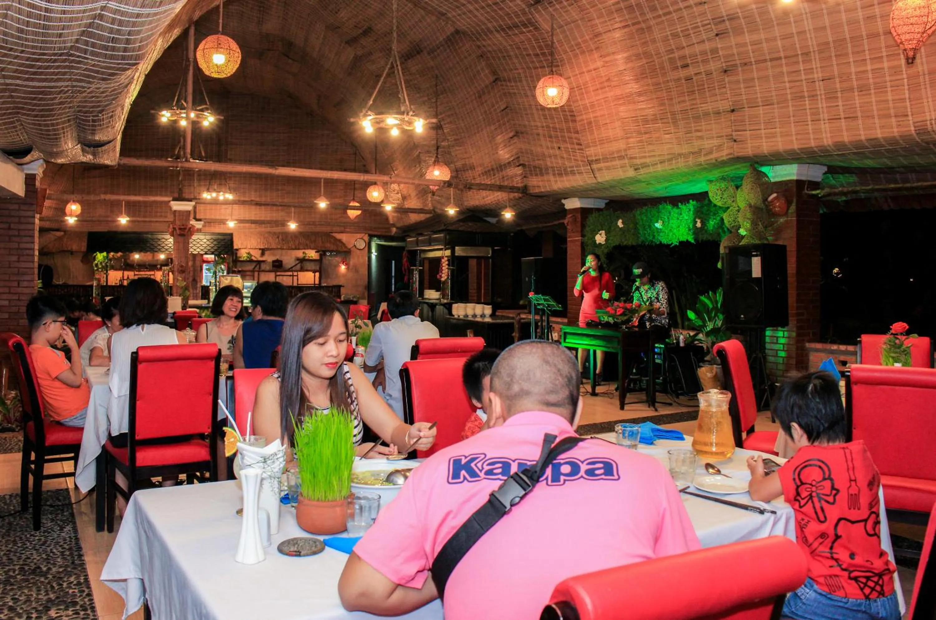 Restaurant/places to eat in Four Oceans Beach Resort - Bon Bien Mui Ne