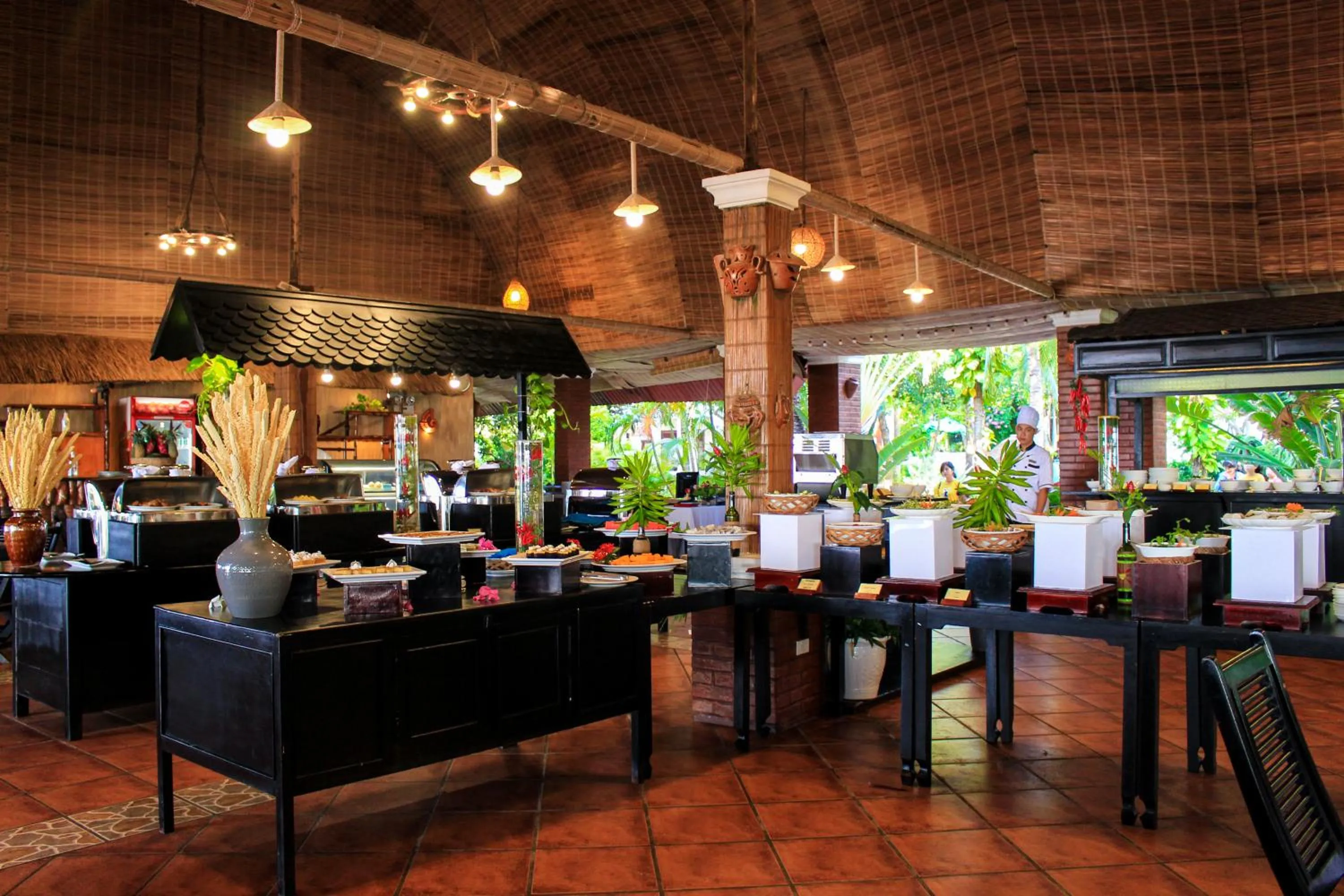 Restaurant/places to eat in Four Oceans Beach Resort - Bon Bien Mui Ne
