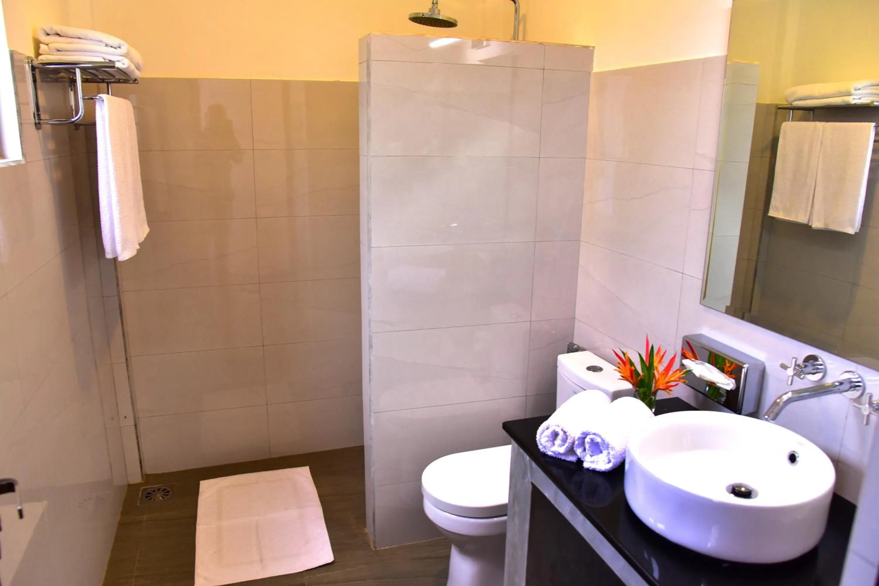 Bathroom in Boutique Villa Shanthi