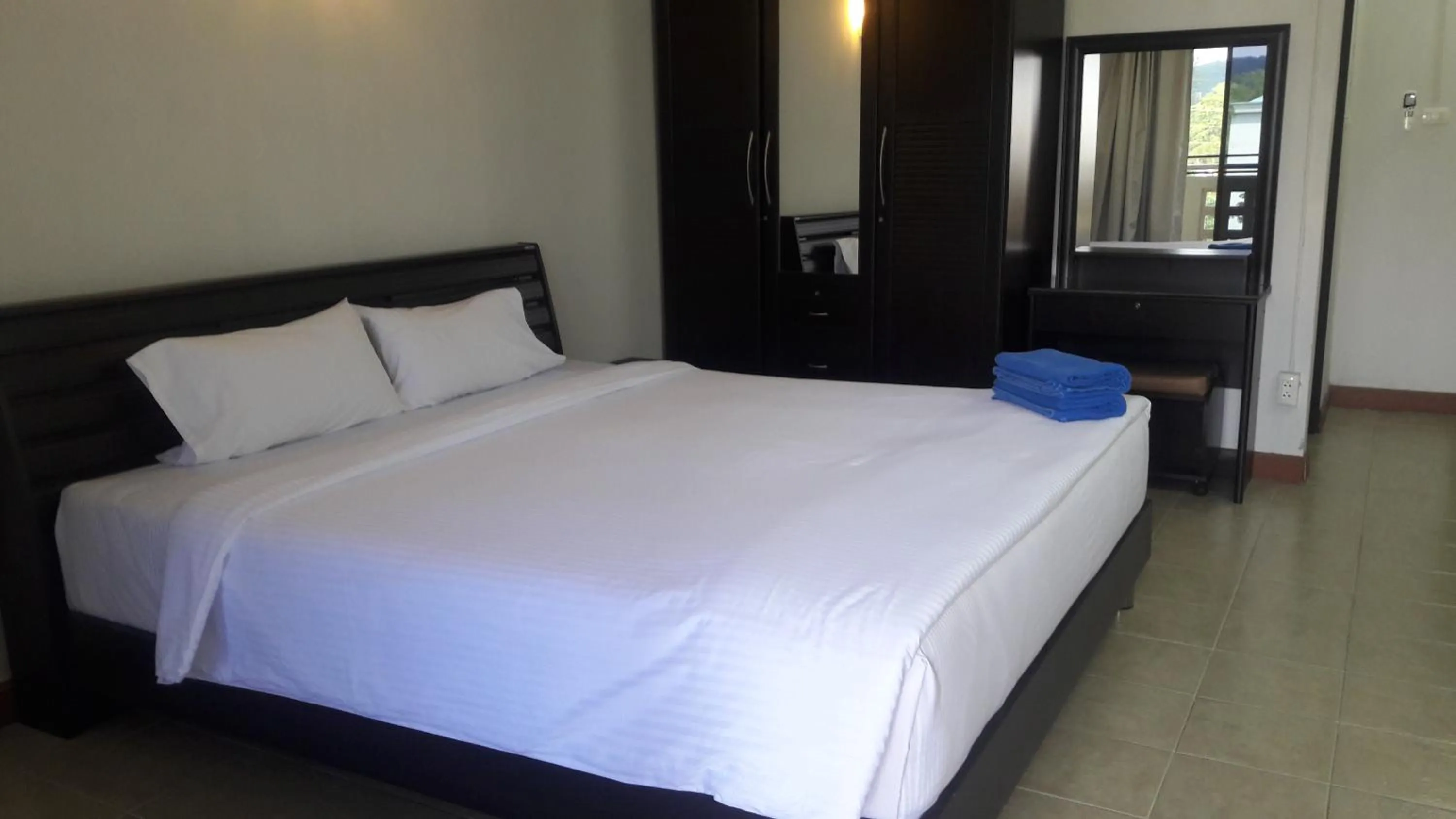 Bed in Mana Residence