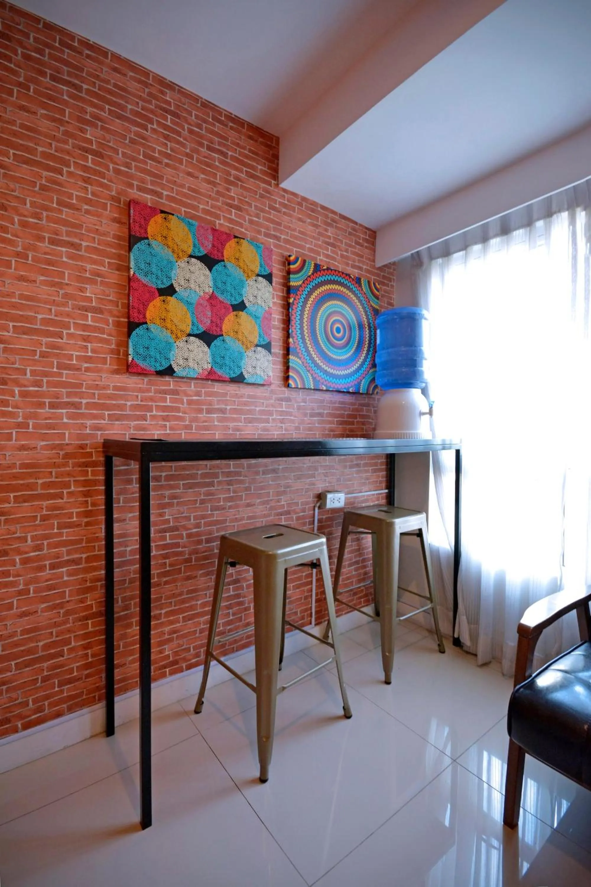 Victoria SOHO Suites