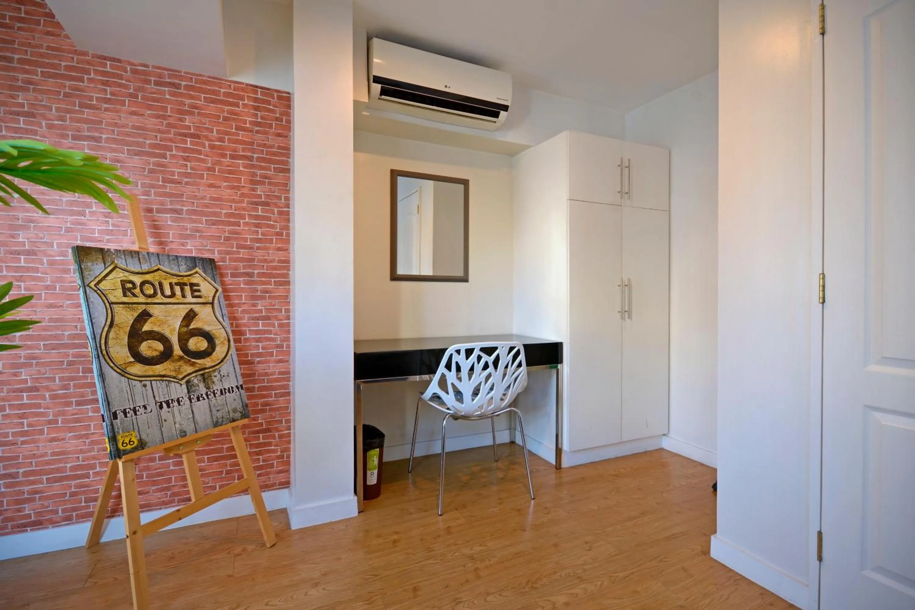 Victoria SOHO Suites