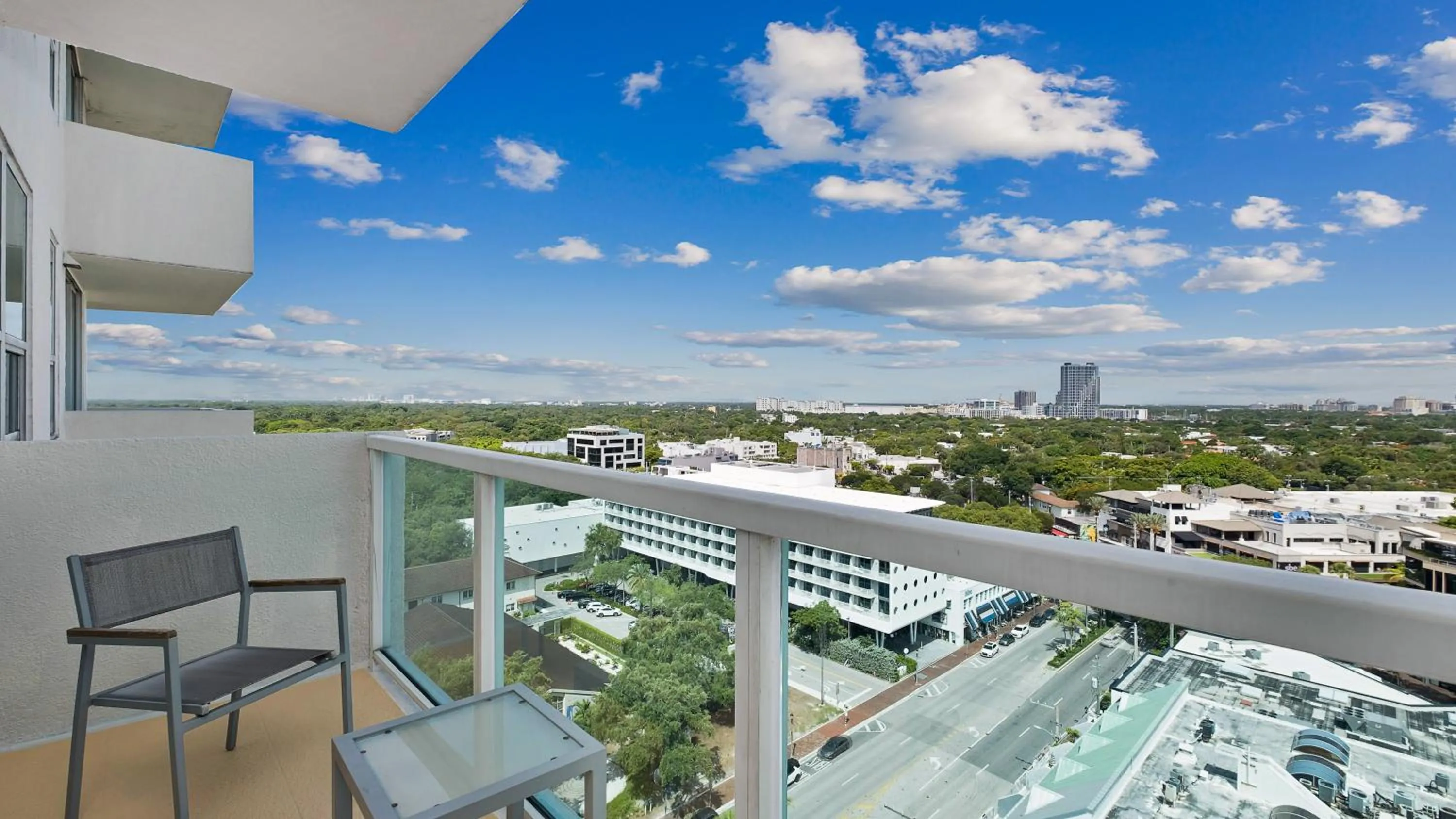 Day in Hotel Arya BW Premier Collection