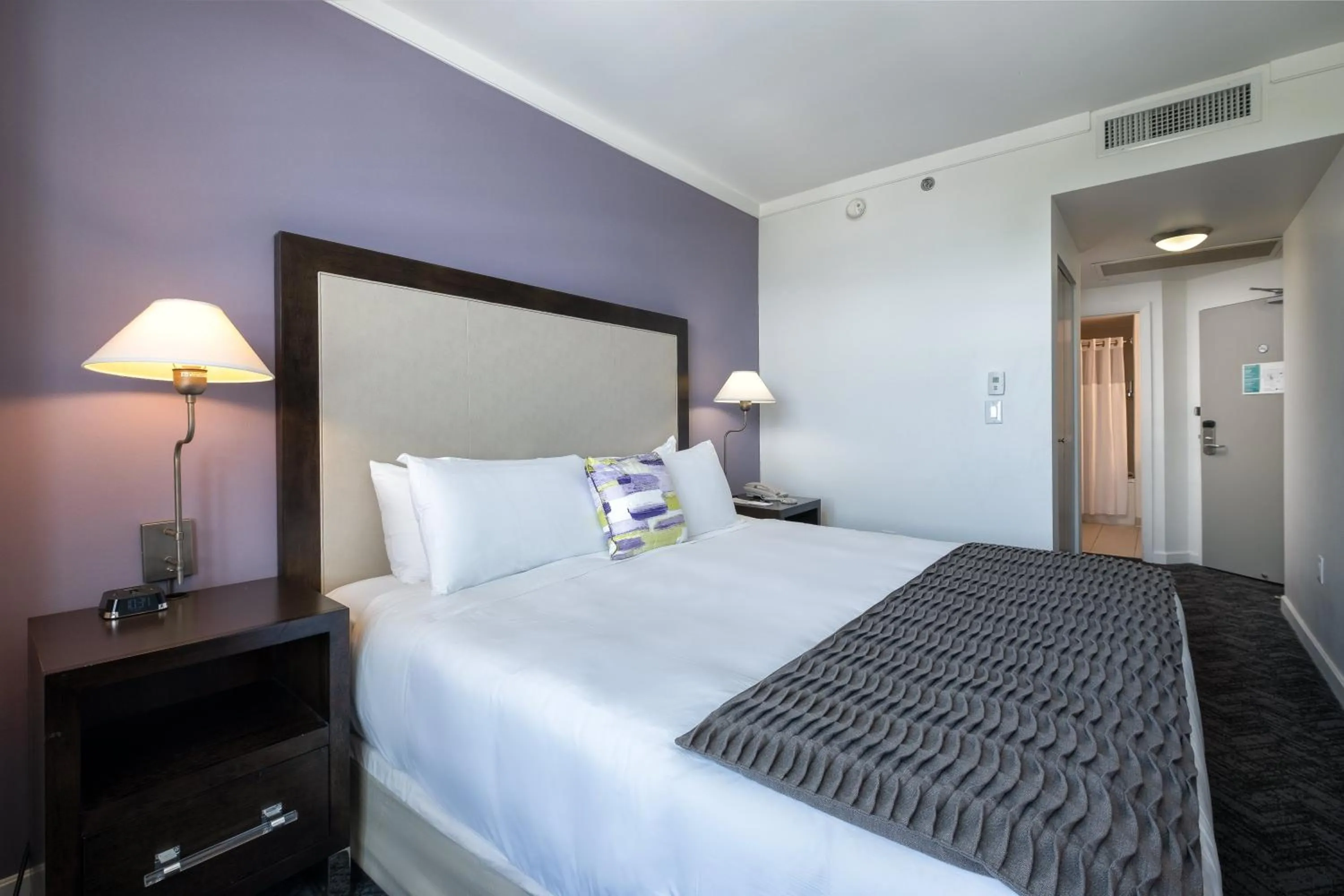 Bed in Hotel Arya BW Premier Collection