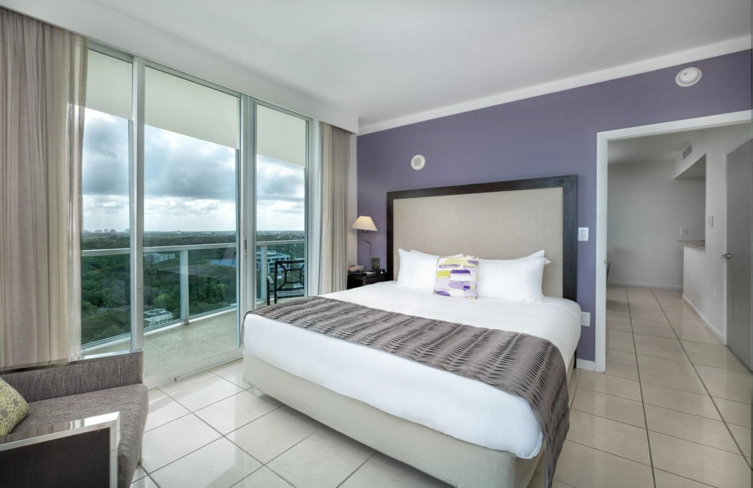 Bed in Hotel Arya BW Premier Collection