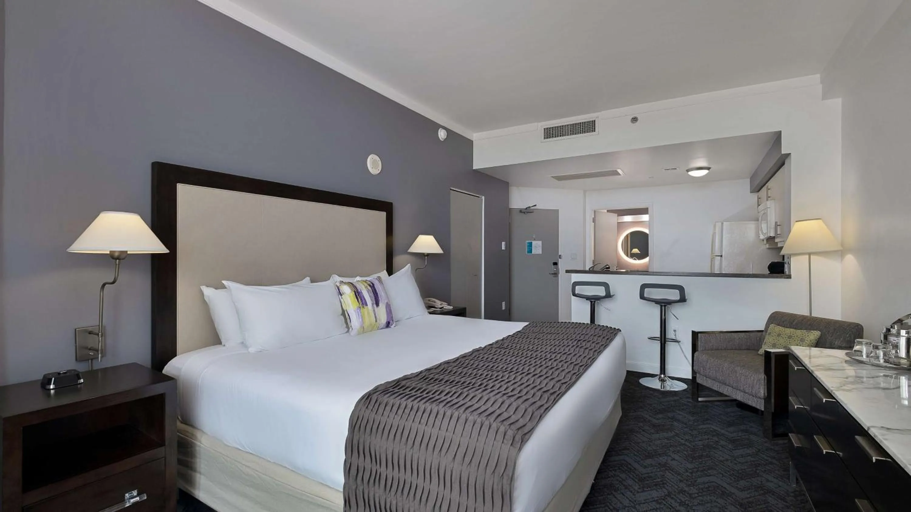 Bedroom, Bed in Hotel Arya BW Premier Collection