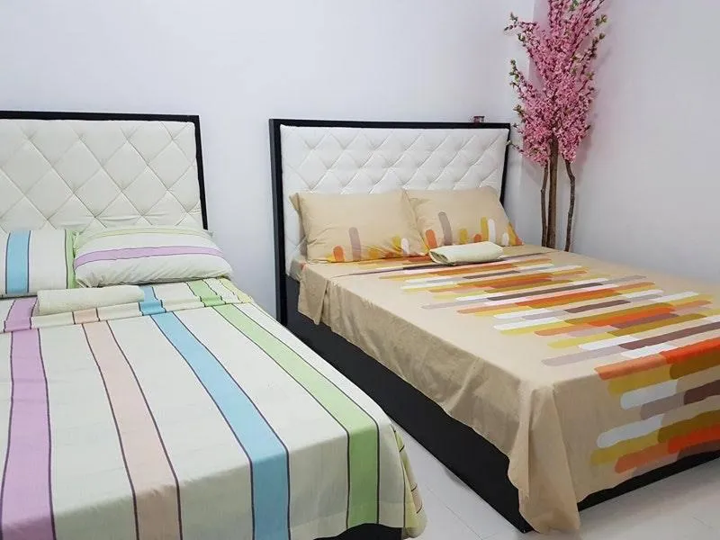 Bed in N&J Lopez Lodging House