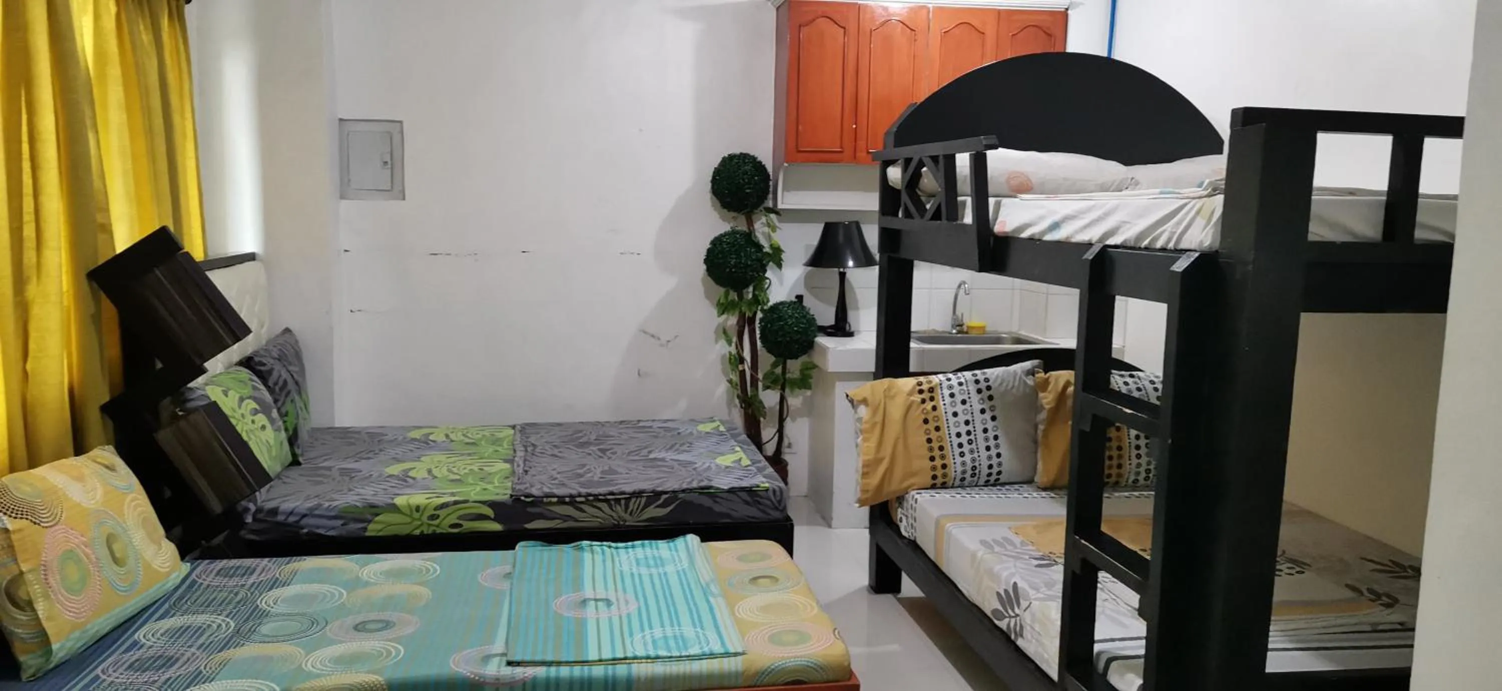 Bed in N&J Lopez Lodging House