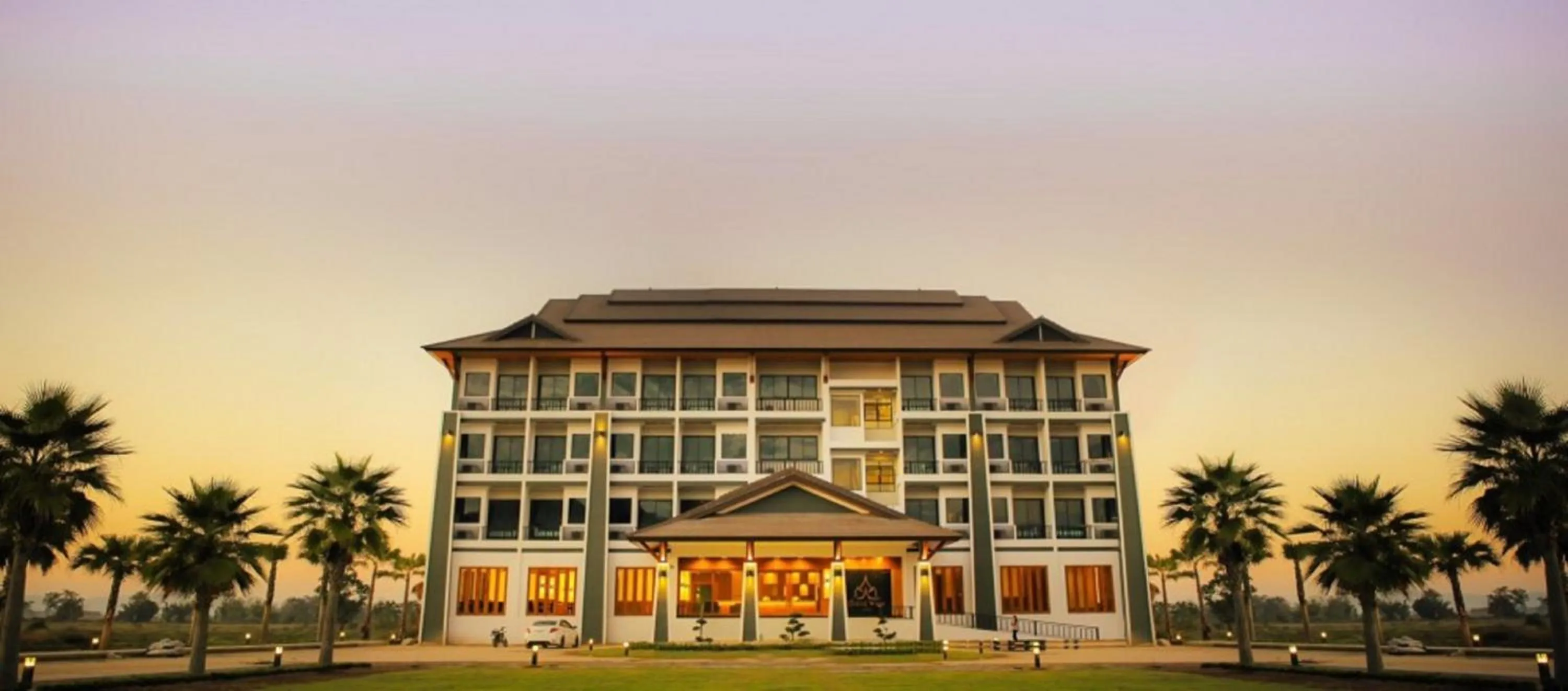 Patio in Sann View Hotel