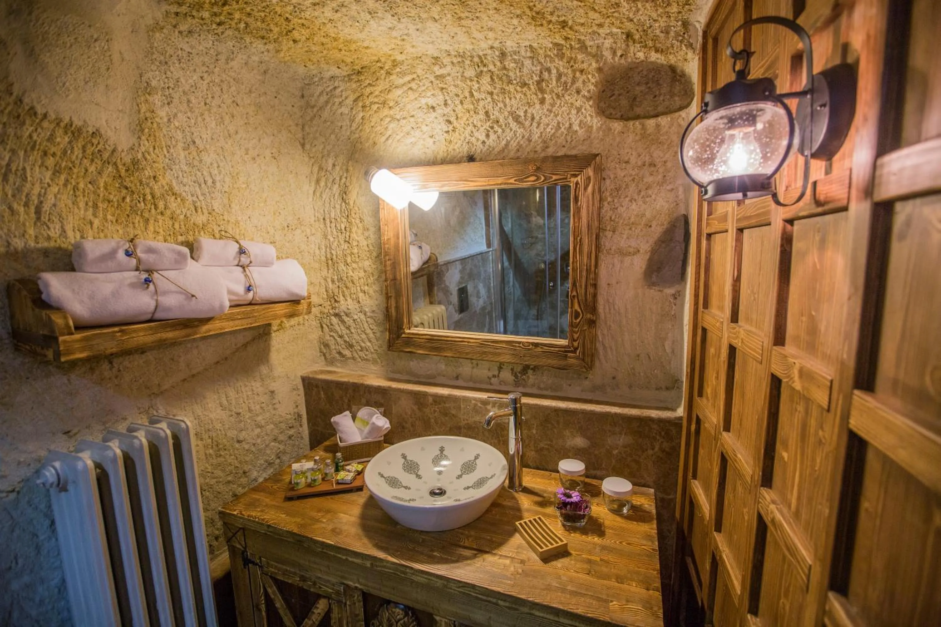 Bathroom in Agarta Cave Hotel