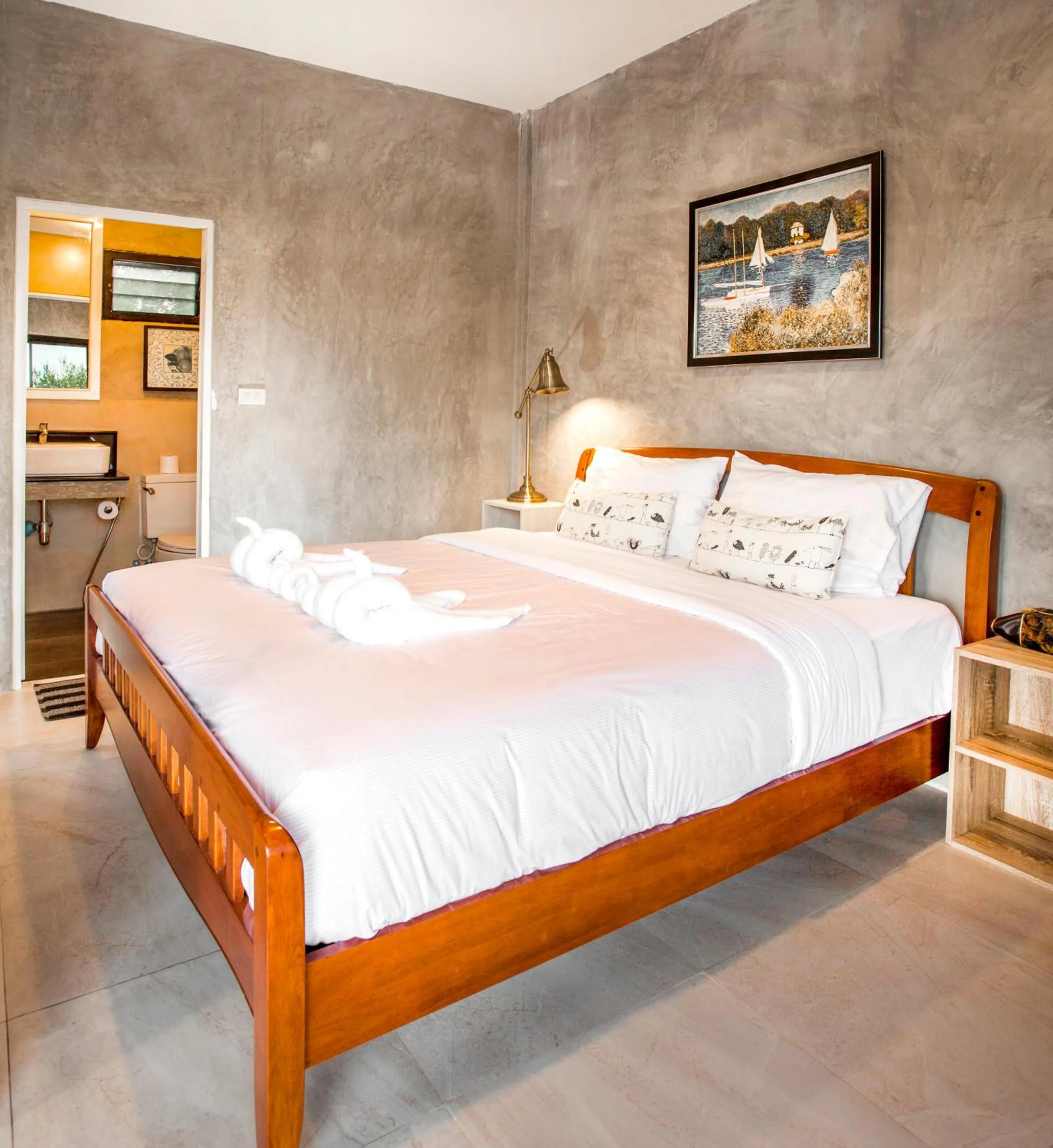 Bed in White Knot Khao Yai