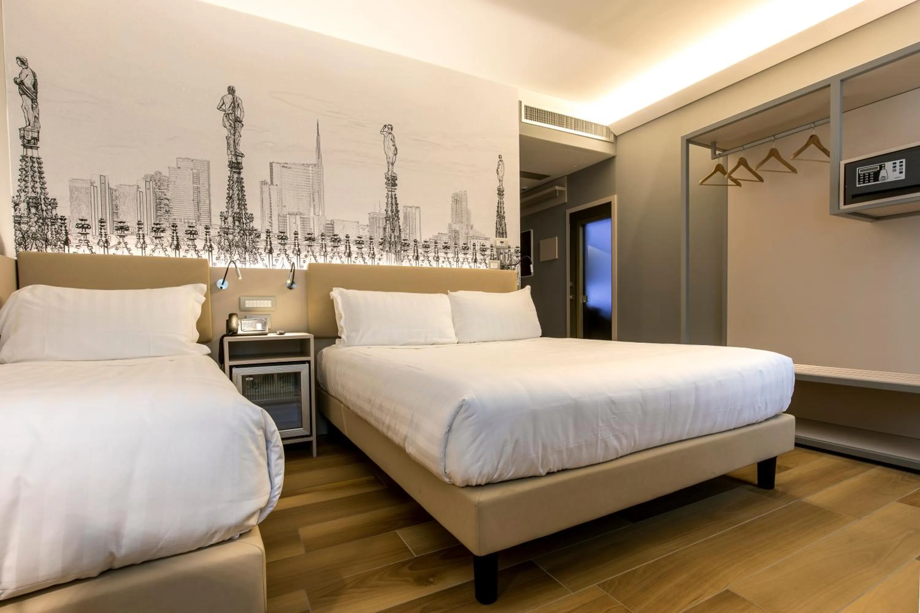 Bed in 43 Station Hotel