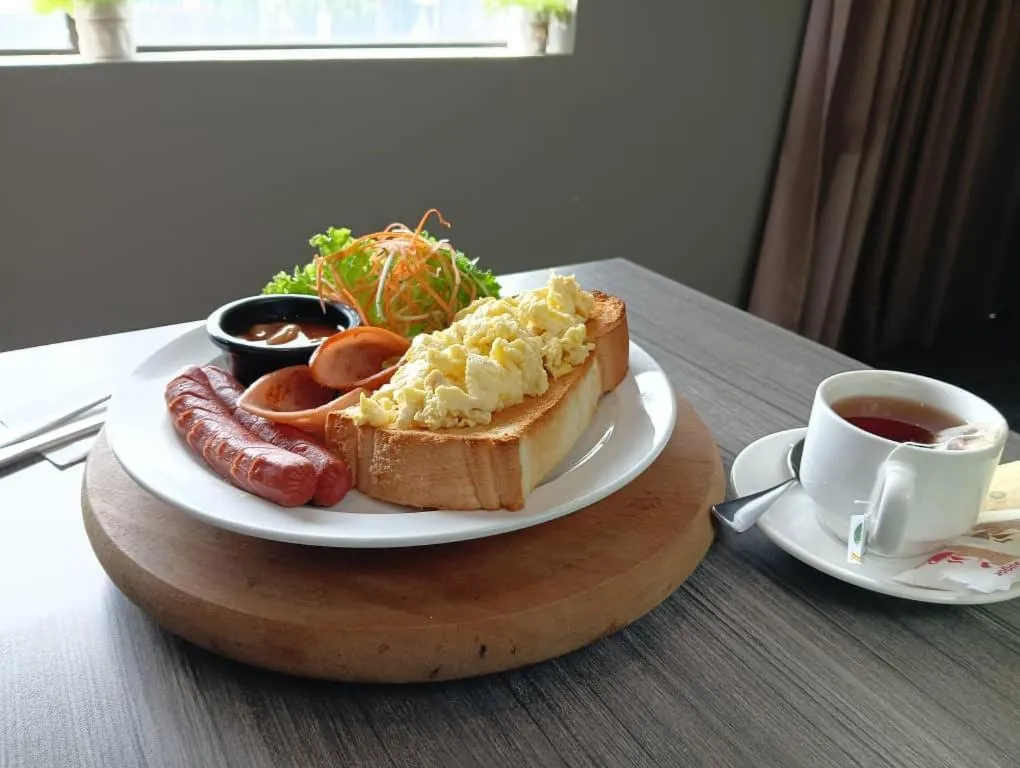 American breakfast in Manhattan Hotel Ipoh