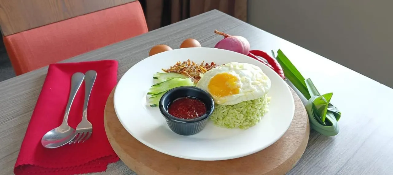 Asian breakfast in Manhattan Hotel Ipoh