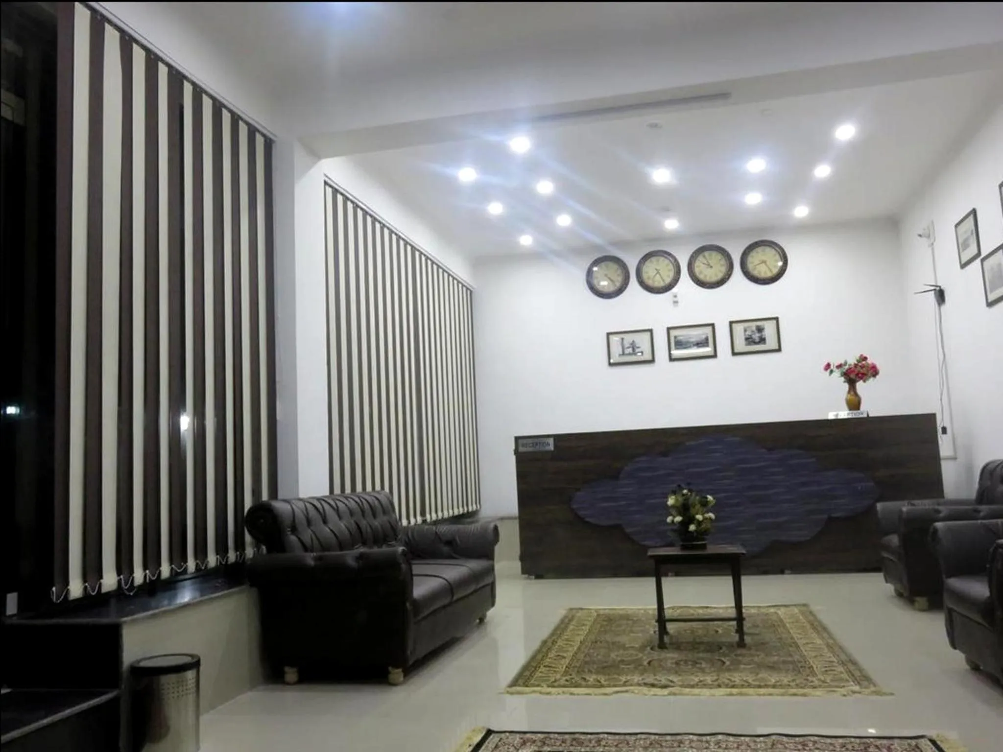 Lobby or reception in Hotel Ash Vale