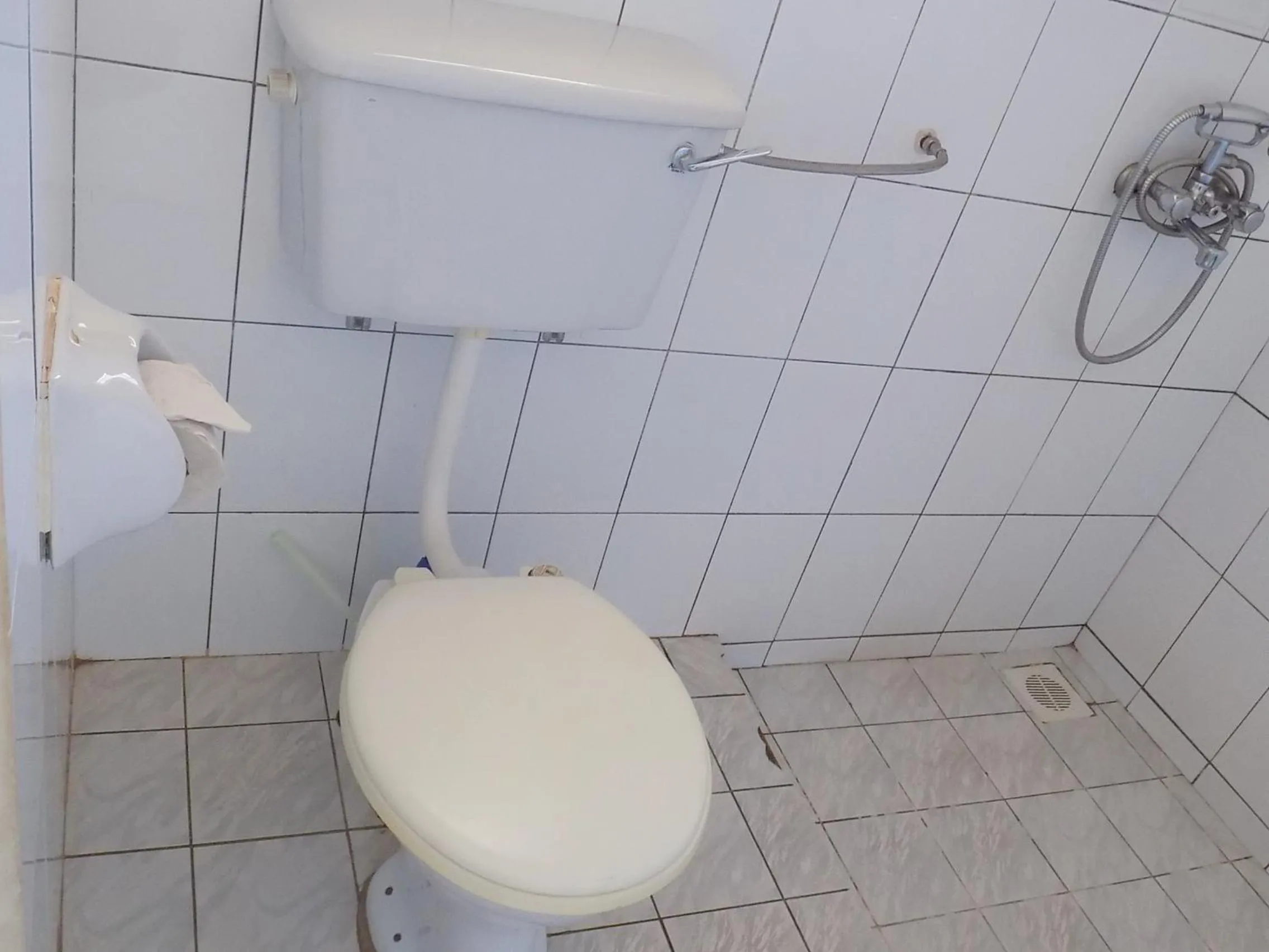 Shower in Manhattan Guesthouse Kampala