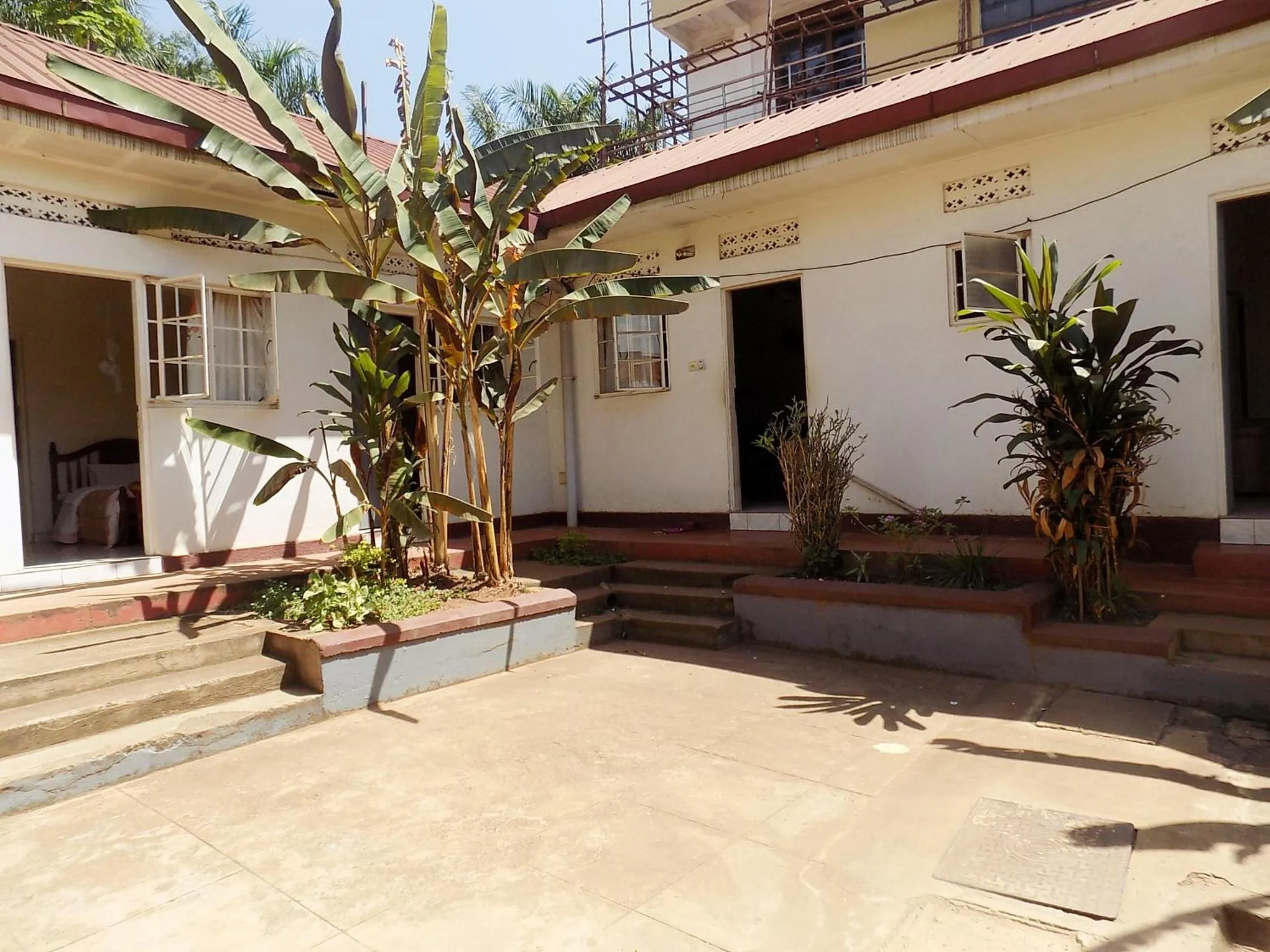 Garden in Manhattan Guesthouse Kampala