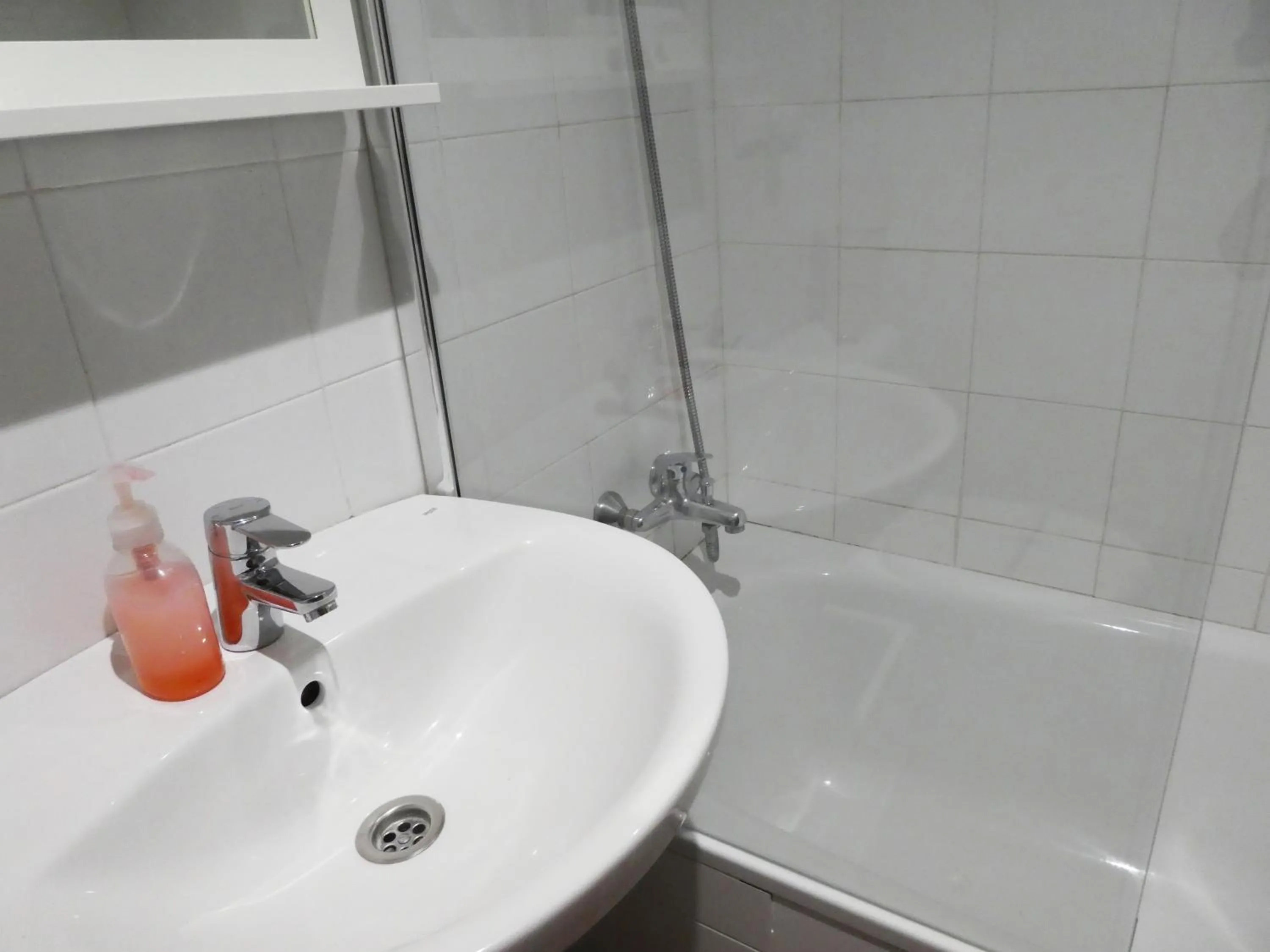 Bathroom in Apartamentos Nahira Suites 3000