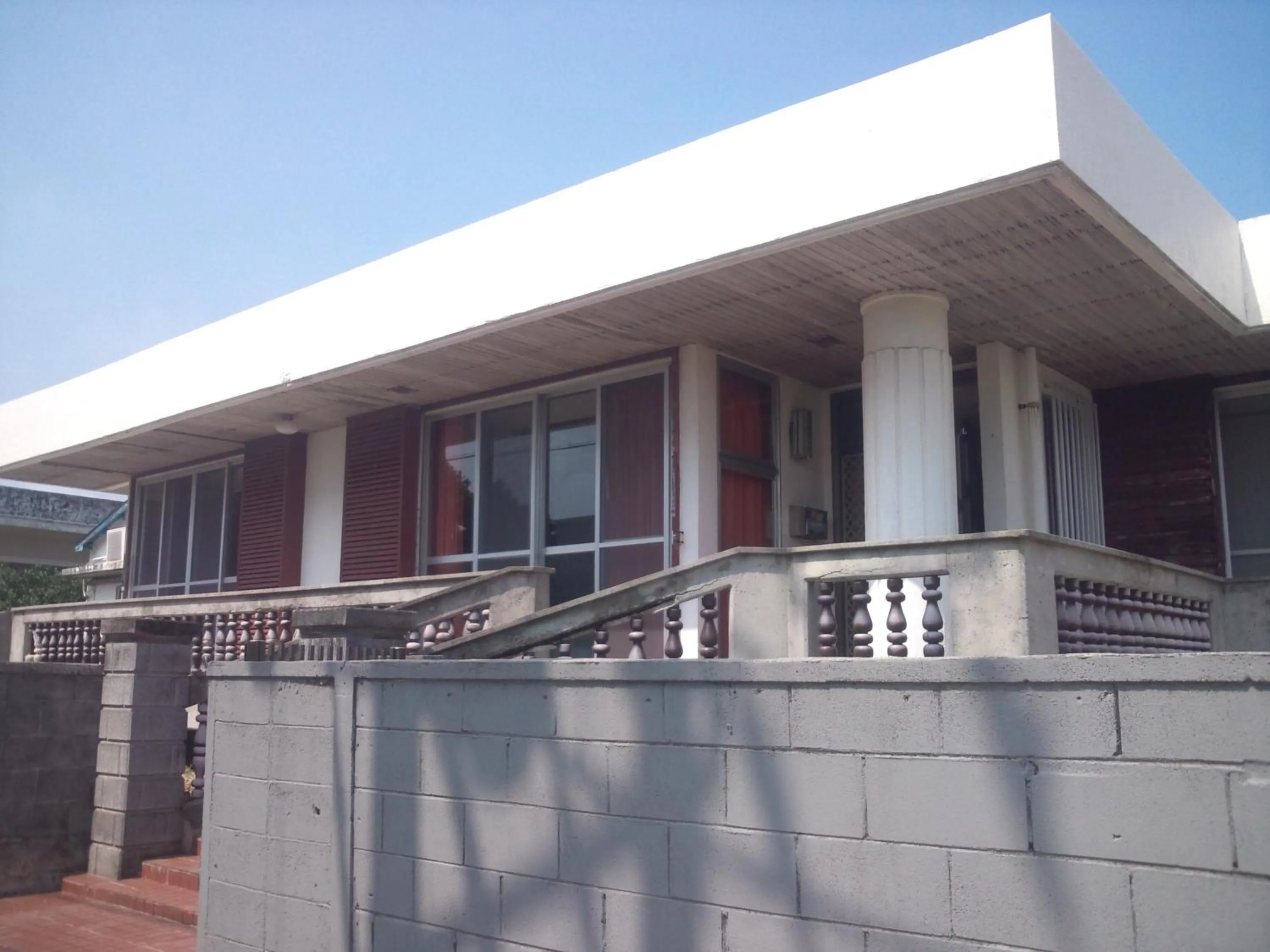 Facade/entrance in Shirahono Yado Aoi Umi