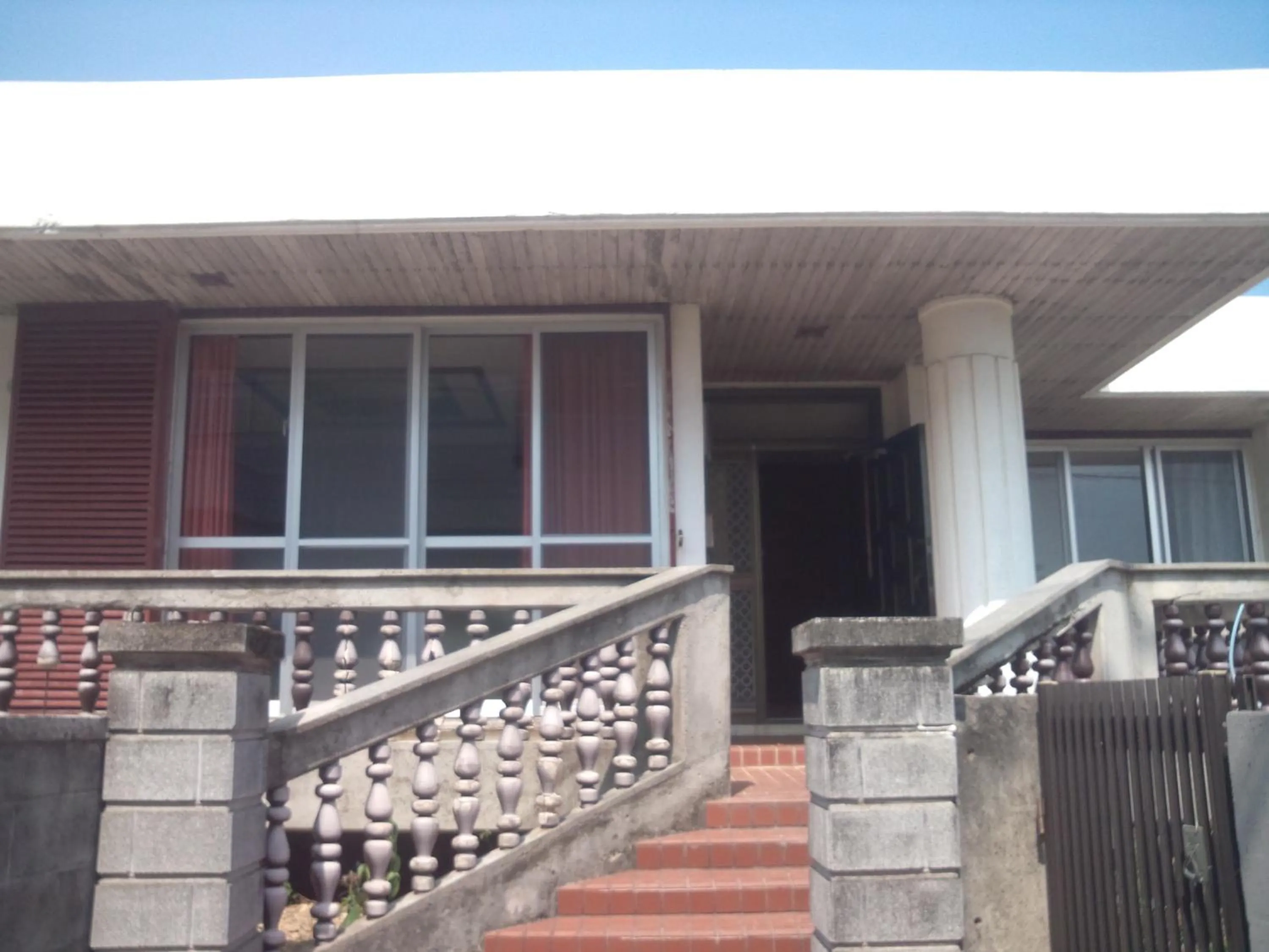 Facade/entrance in Shirahono Yado Aoi Umi