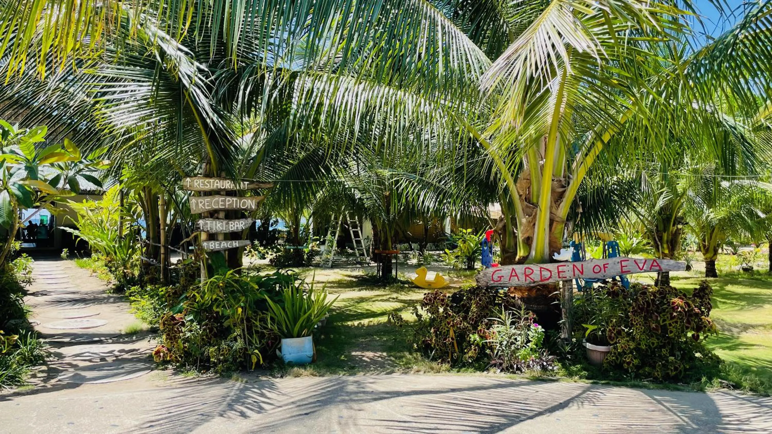 Garden view in Footprints Beach Resort