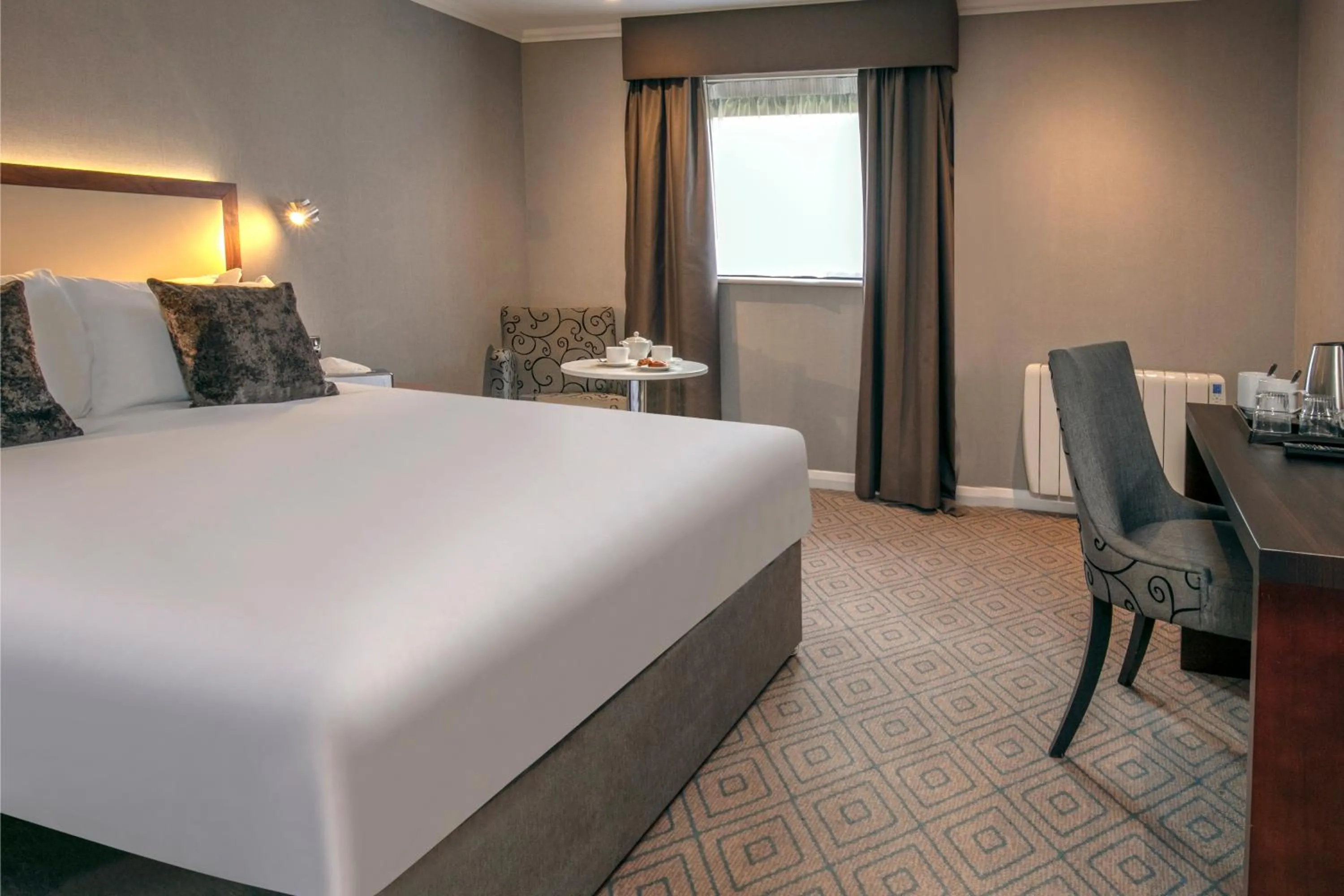 Bed in Best Western Appleby Park Hotel