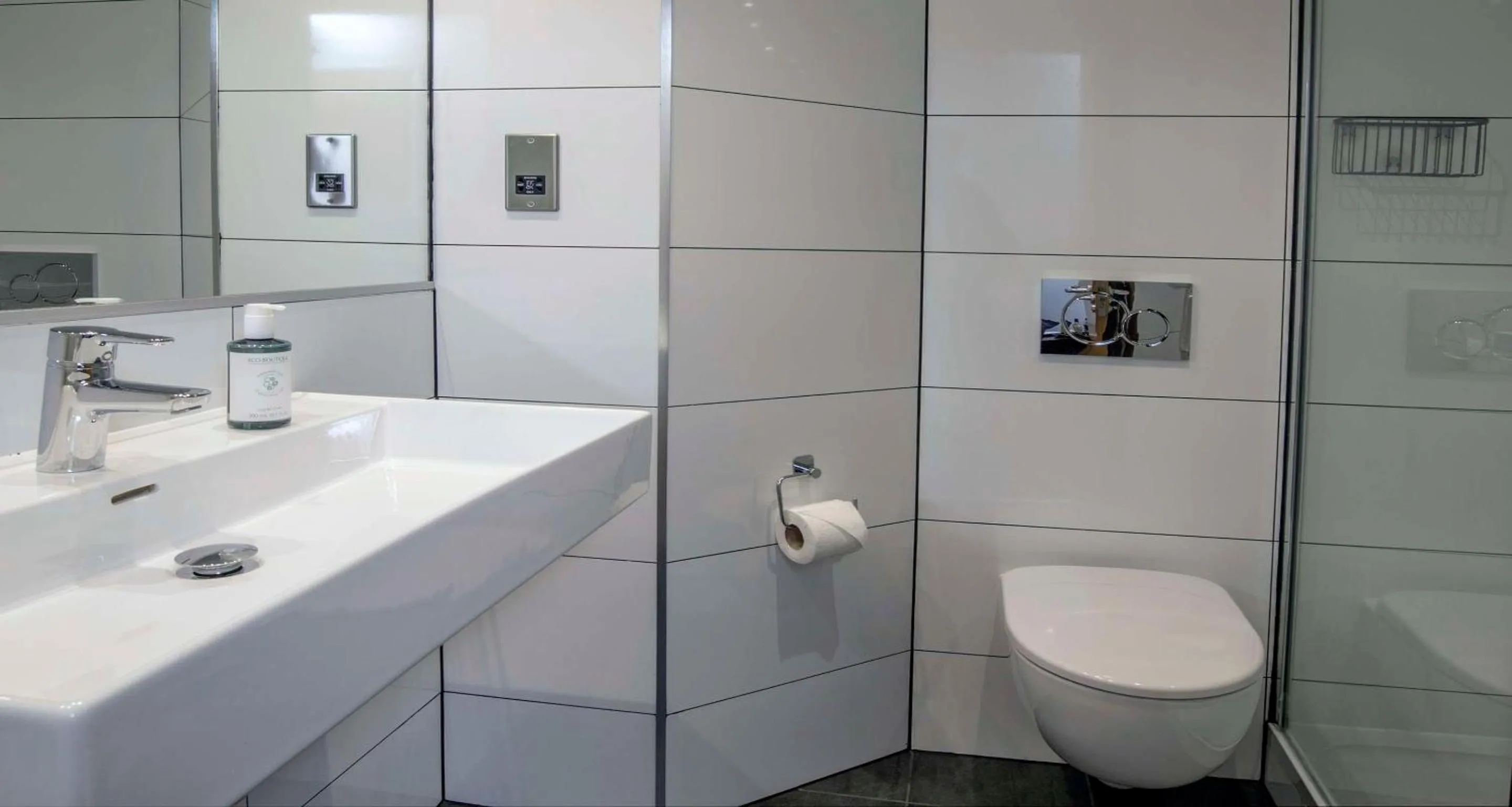 Bedroom in Best Western Appleby Park Hotel