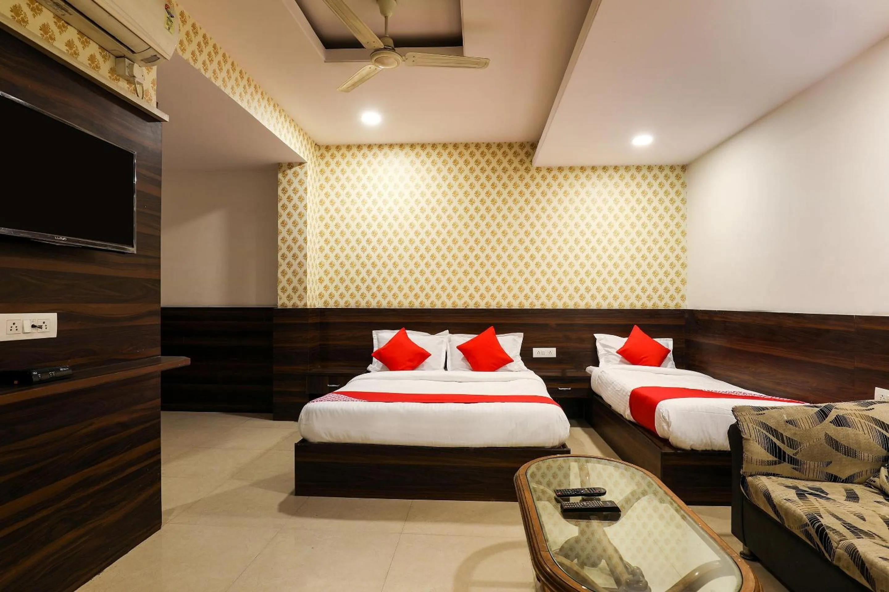 Bedroom, Bed in Hotel O Deccan Lodging And Boarding