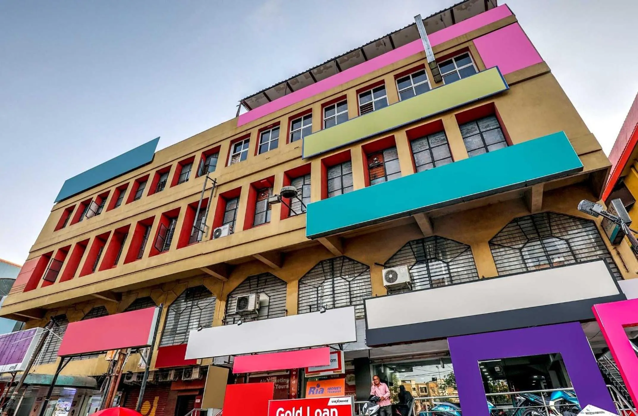 Facade/entrance in Hotel O Deccan Lodging And Boarding