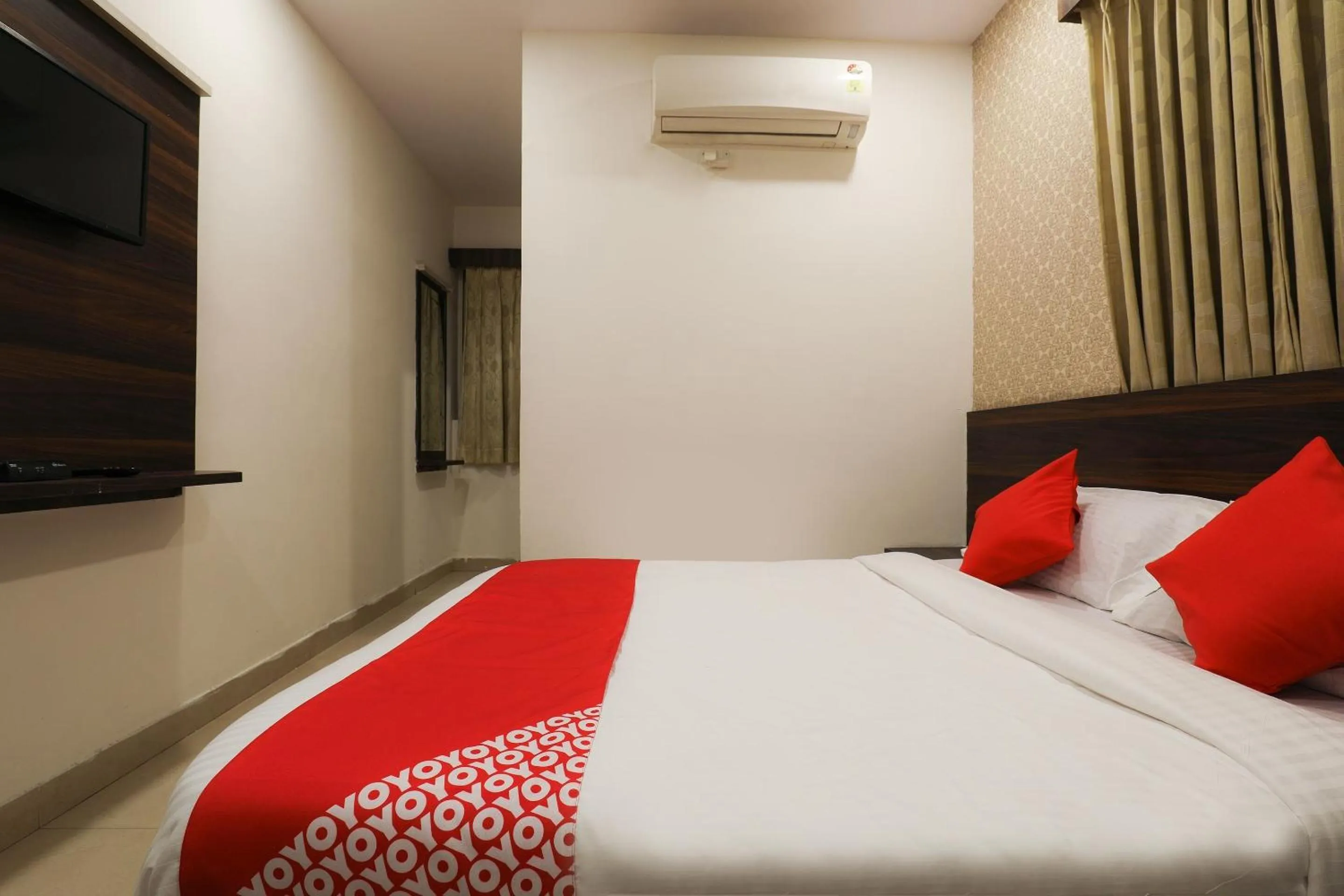 Bedroom, Bed in Hotel O Deccan Lodging And Boarding